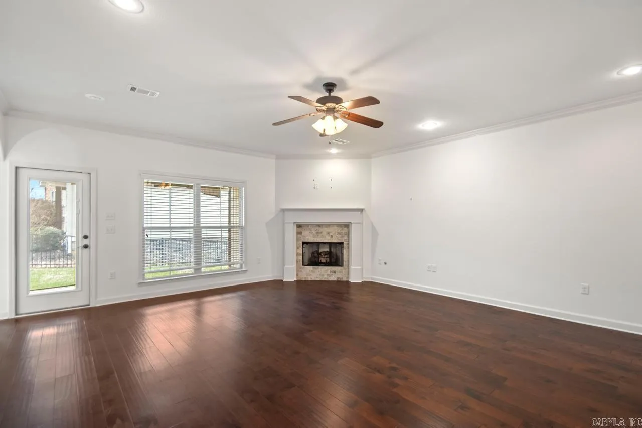 Property at 1272  Turnberry - Image 7