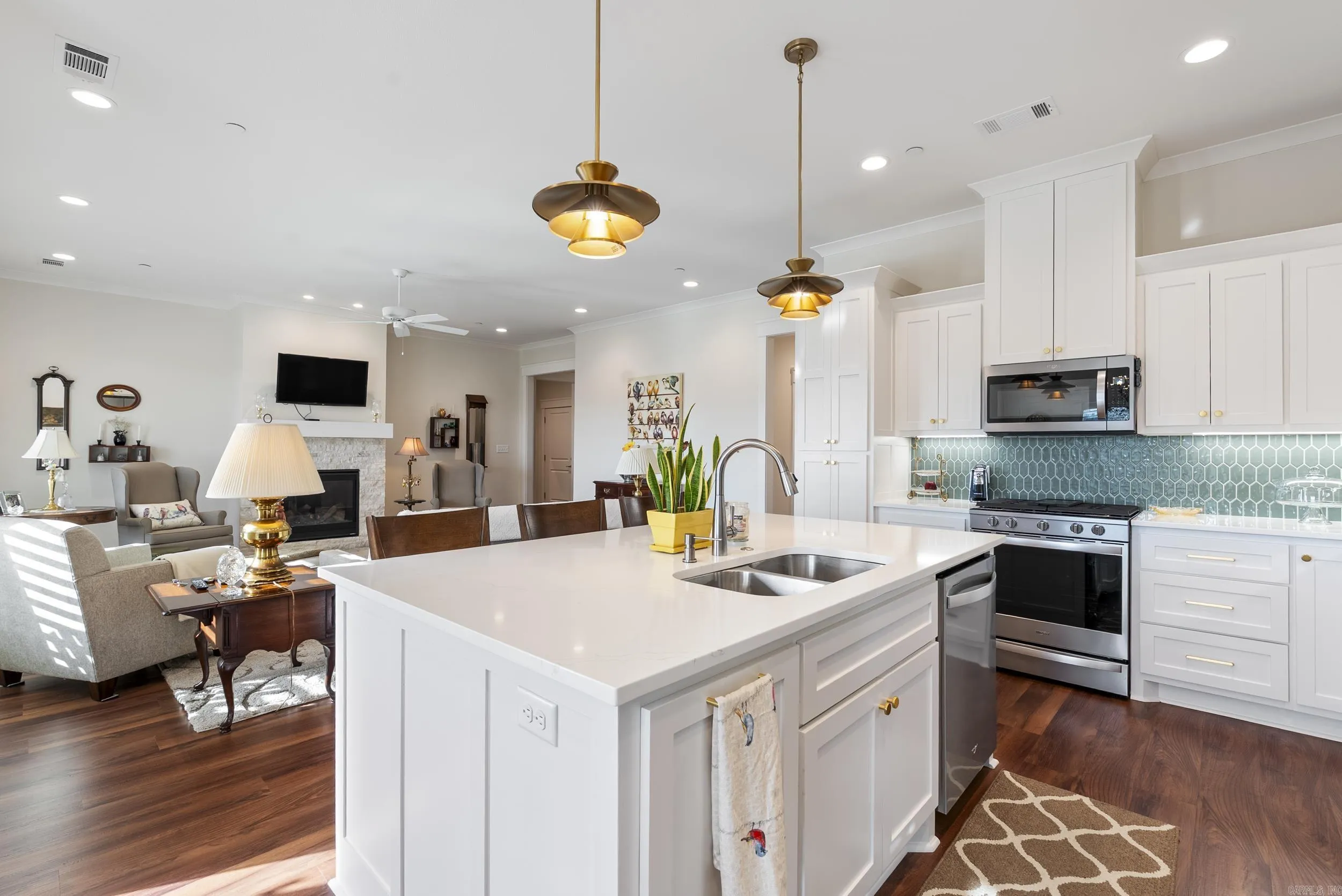 Property at 1080  Edinburgh - Image 9