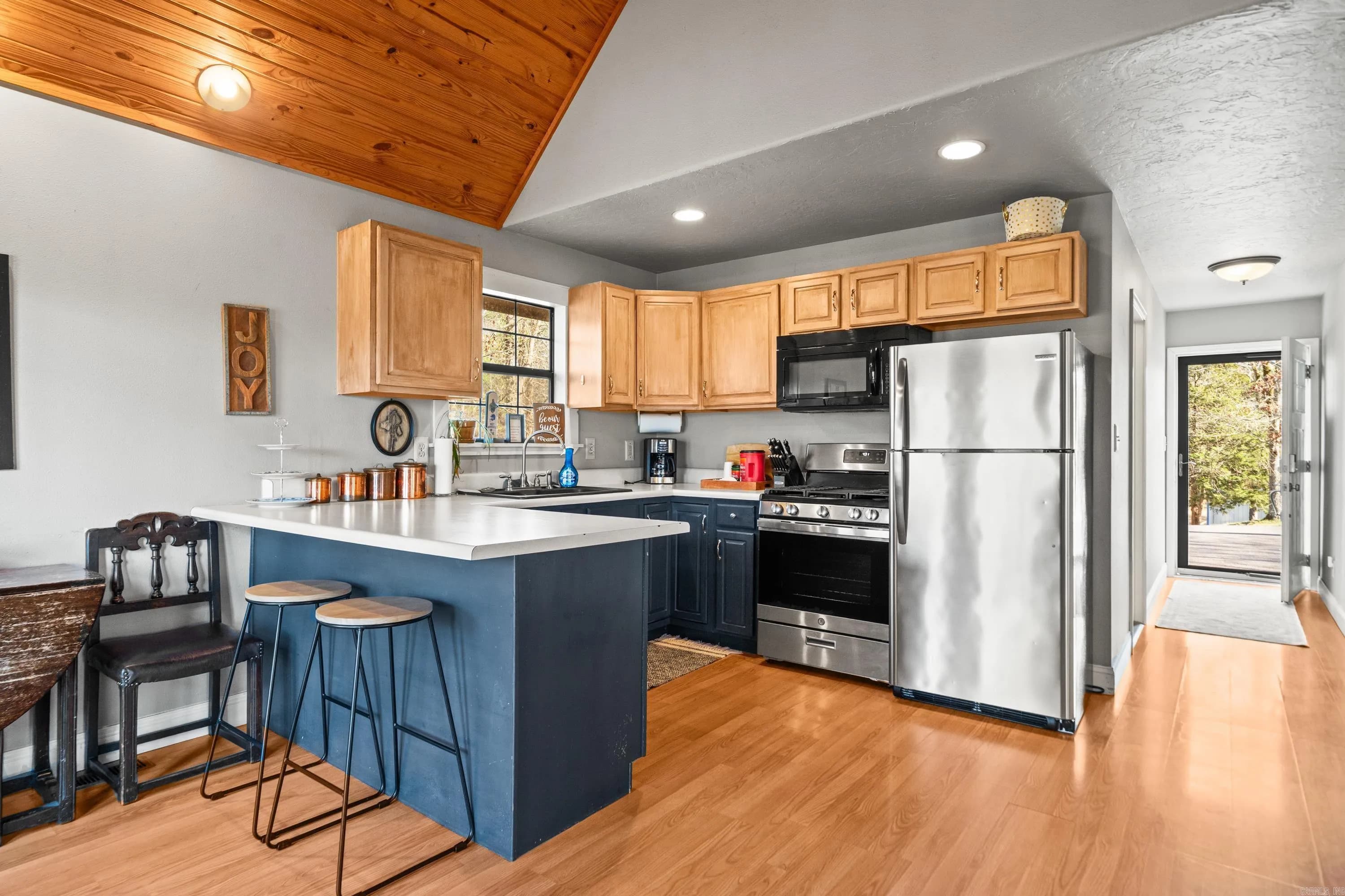 Property at 112  Lorraine st - Image 29