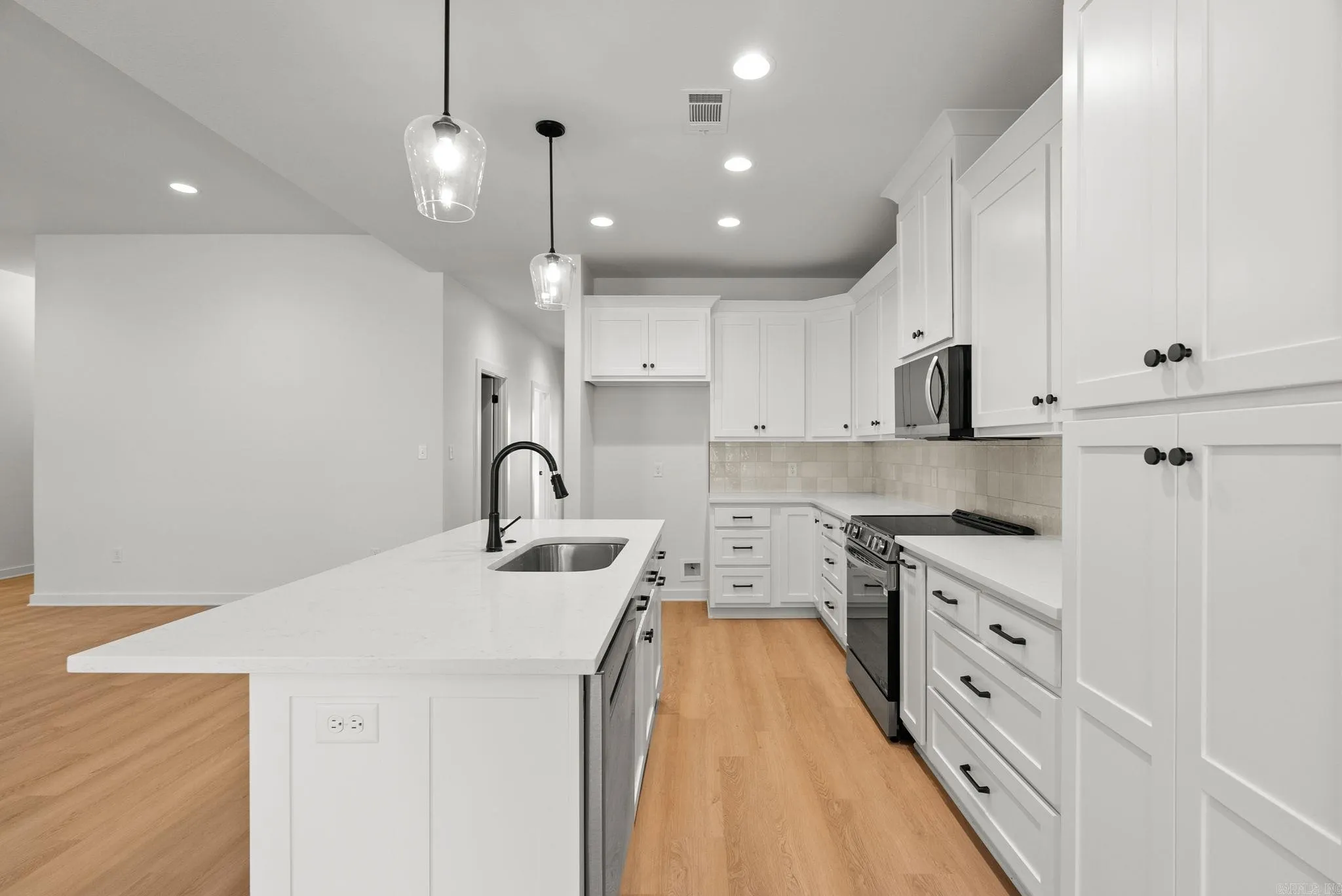 Property at 77  Lewis loop - Image 20
