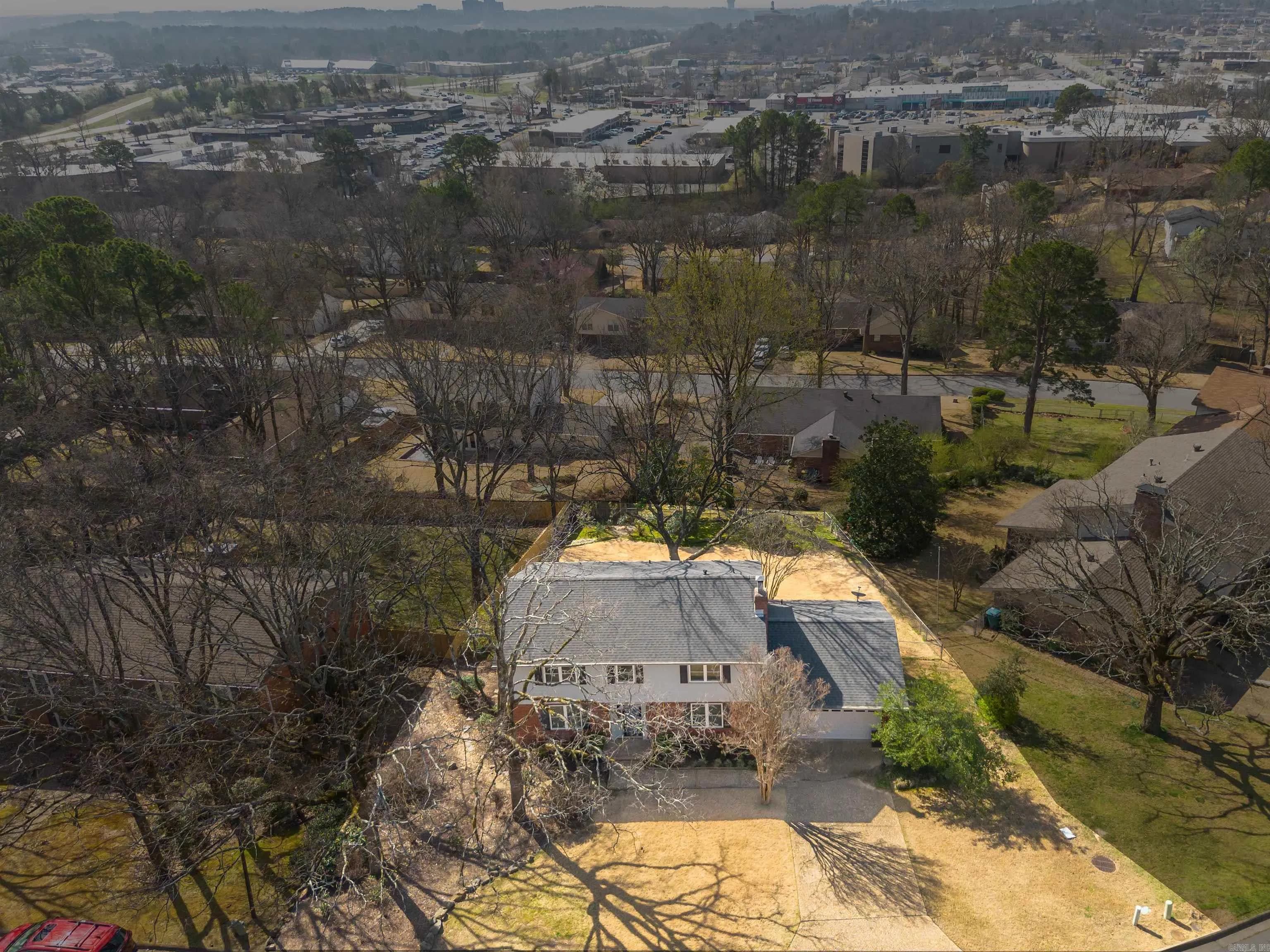Property at 10807  Crestdale ln - Image 37