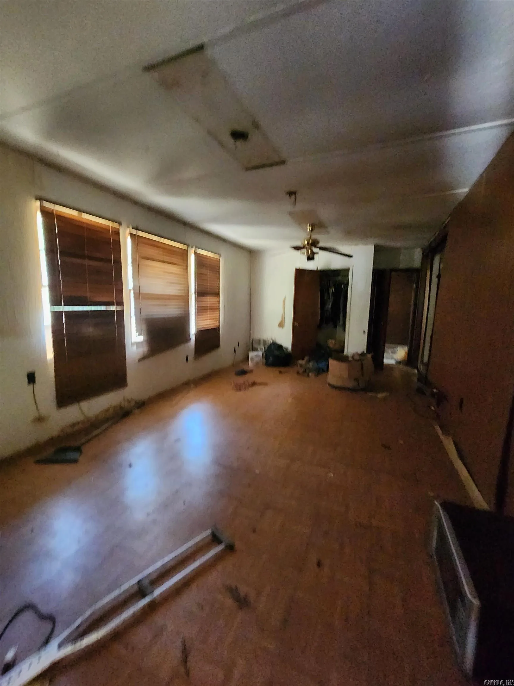 Property at 12416  Heinke - Image 12