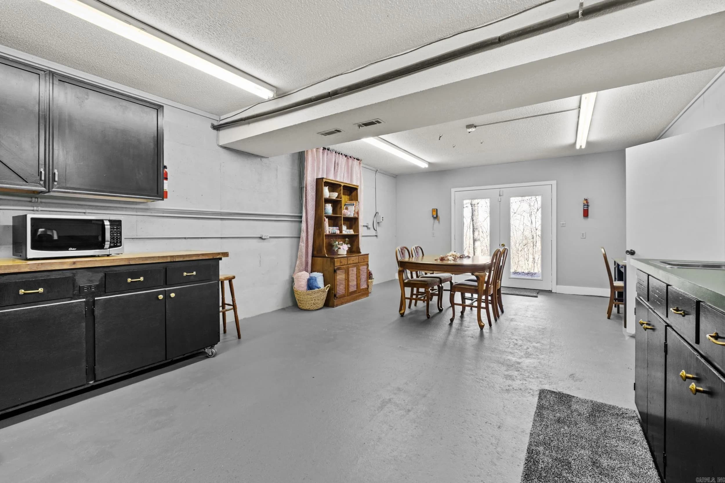 Property at 2946 W Country club - Image 43