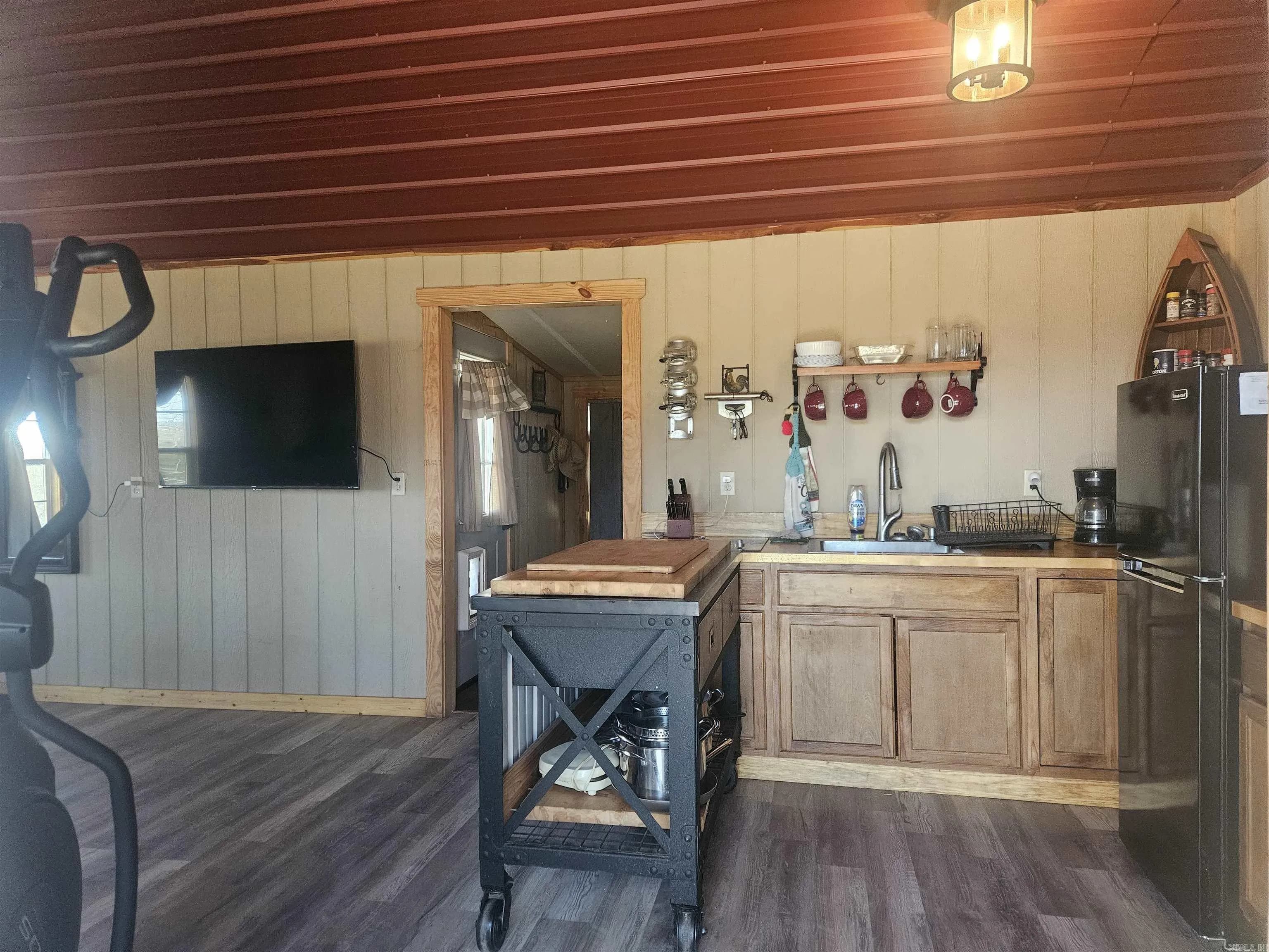 Property at 1826  Marsena - Image 33