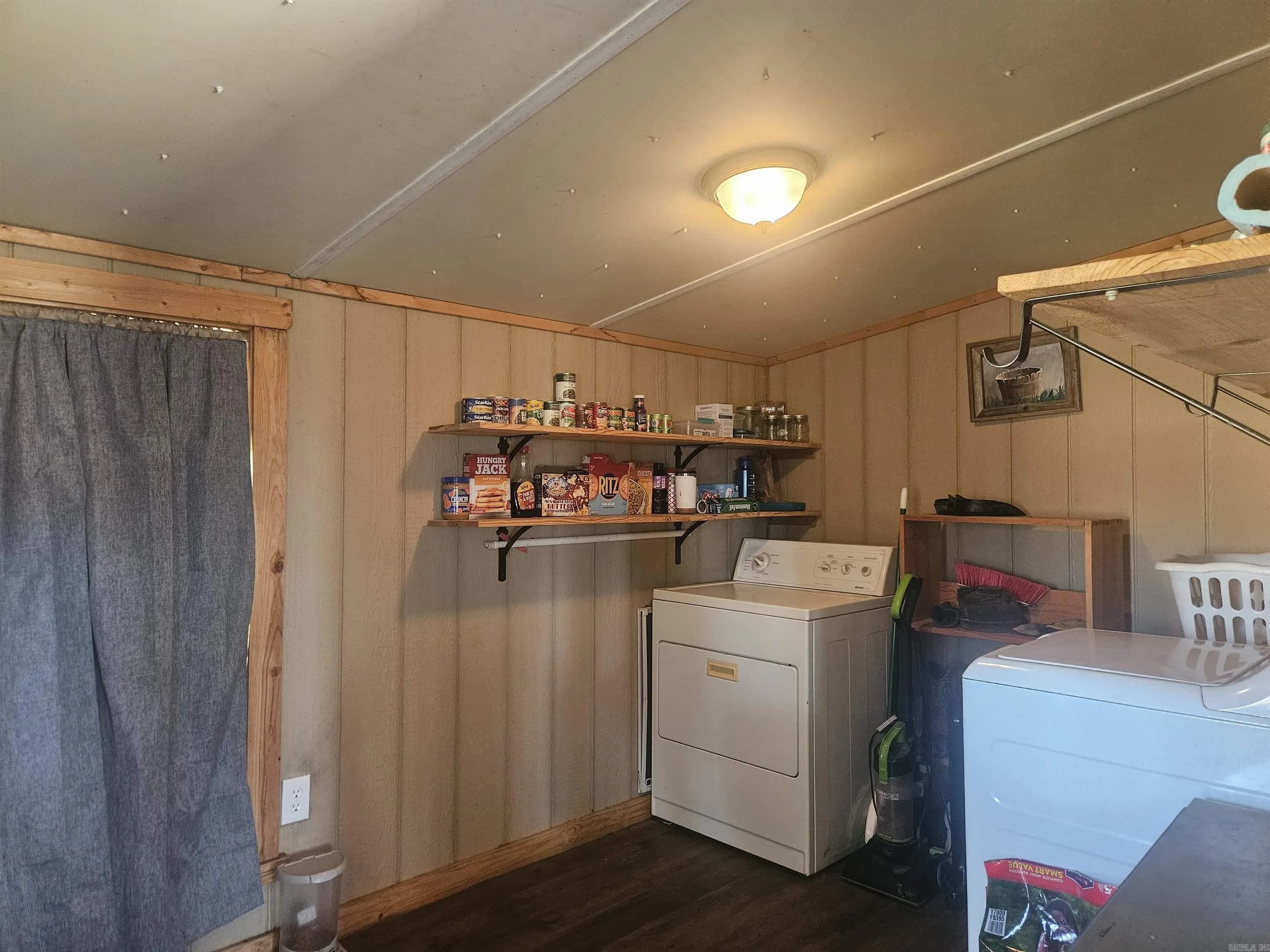 Property at 1826  Marsena - Image 38