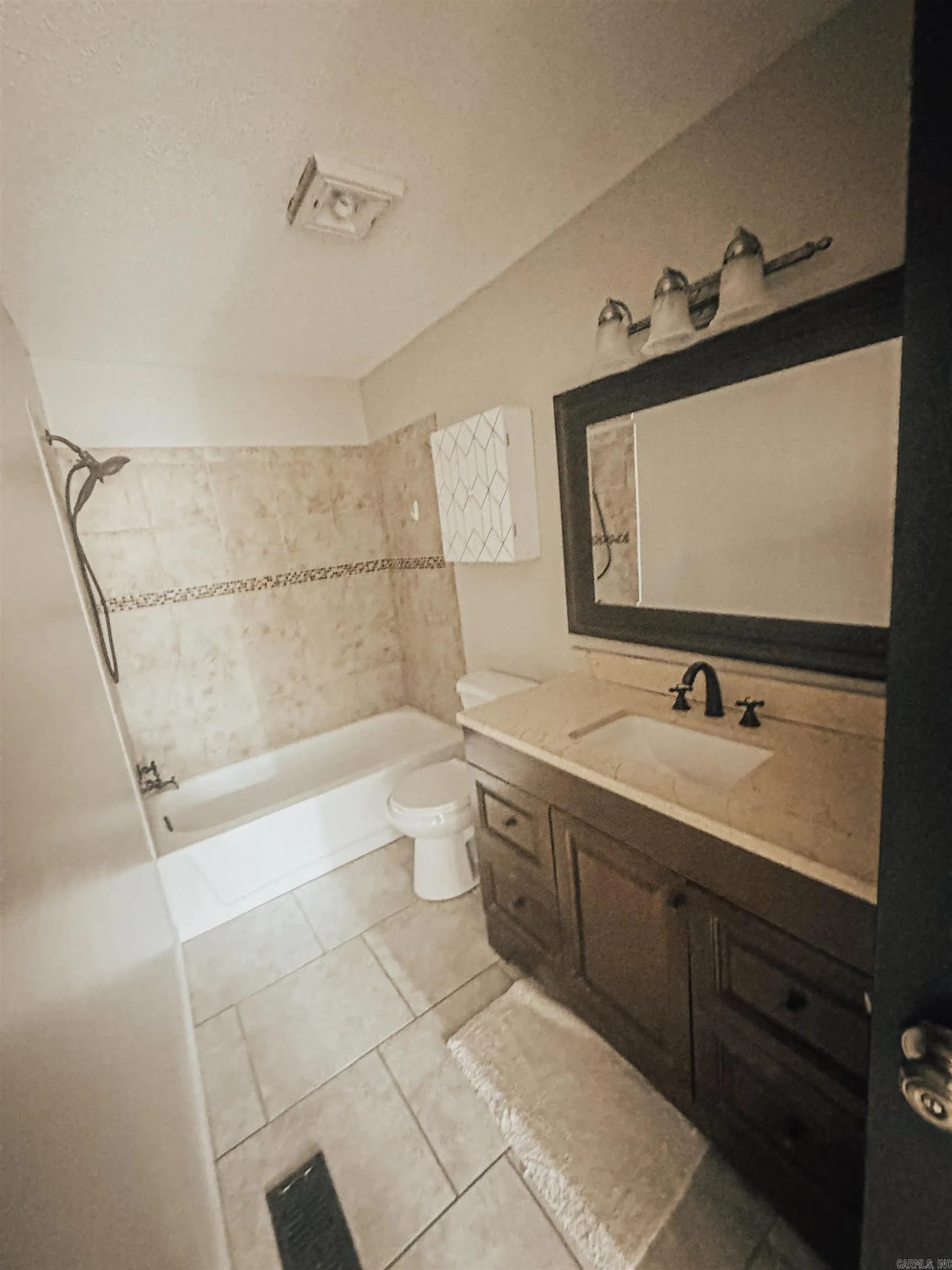 Property at 1252  Wade - Image 12