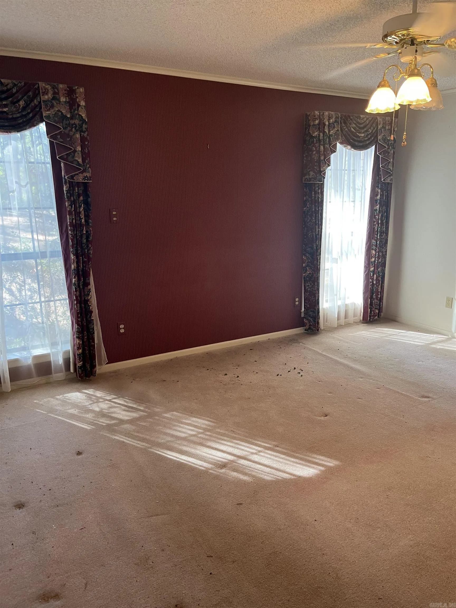 Property at 224  Chinquepin - Image 10