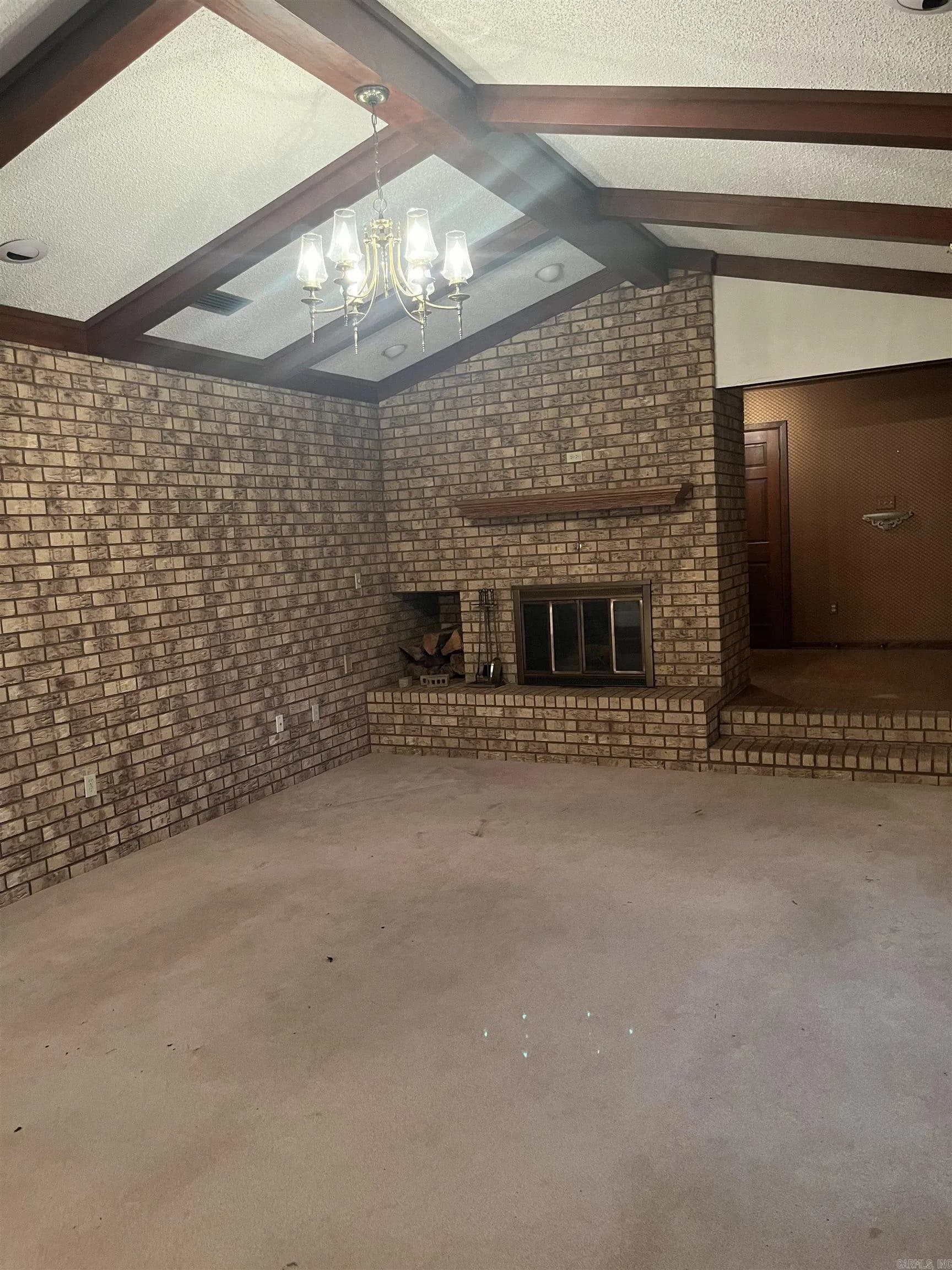 Property at 224  Chinquepin - Image 2
