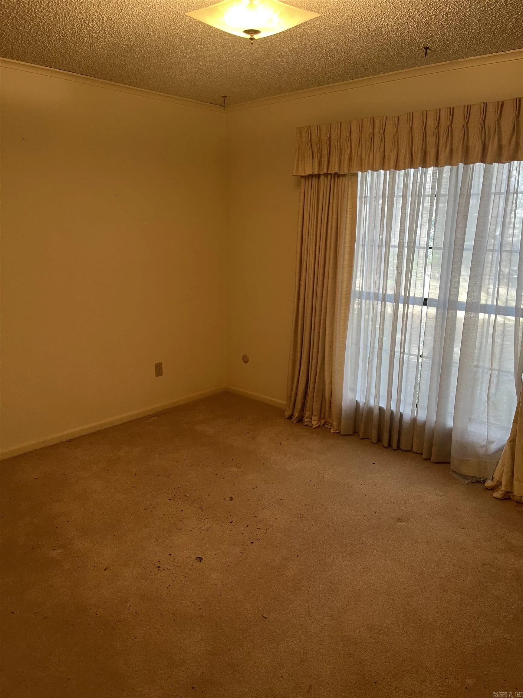 Property at 224  Chinquepin - Image 7
