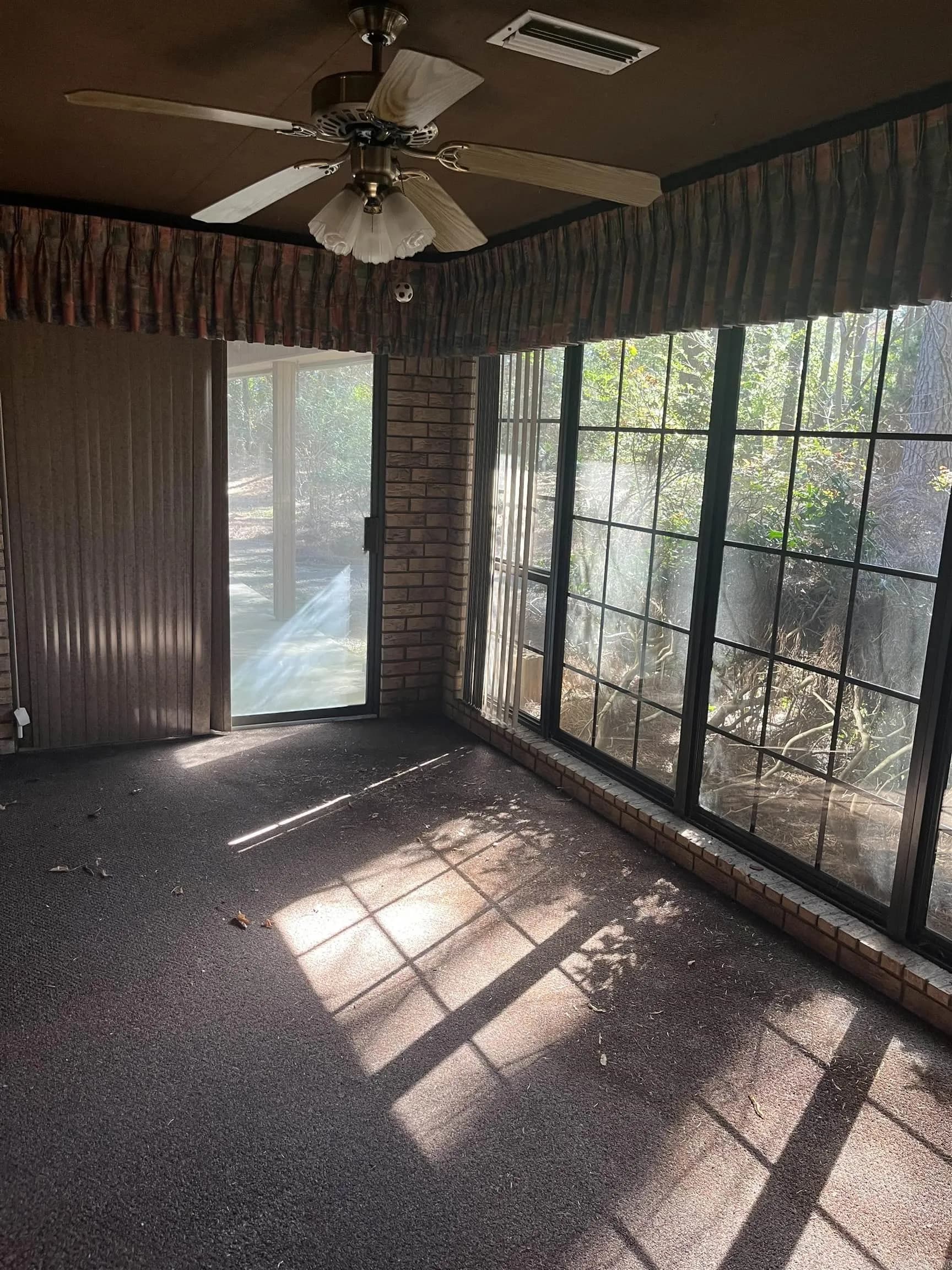 Property at 224  Chinquepin - Image 5