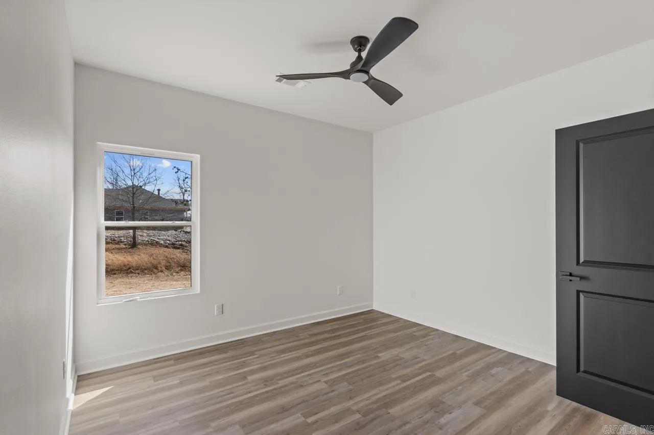 Property at 4047  Creek top - Image 43