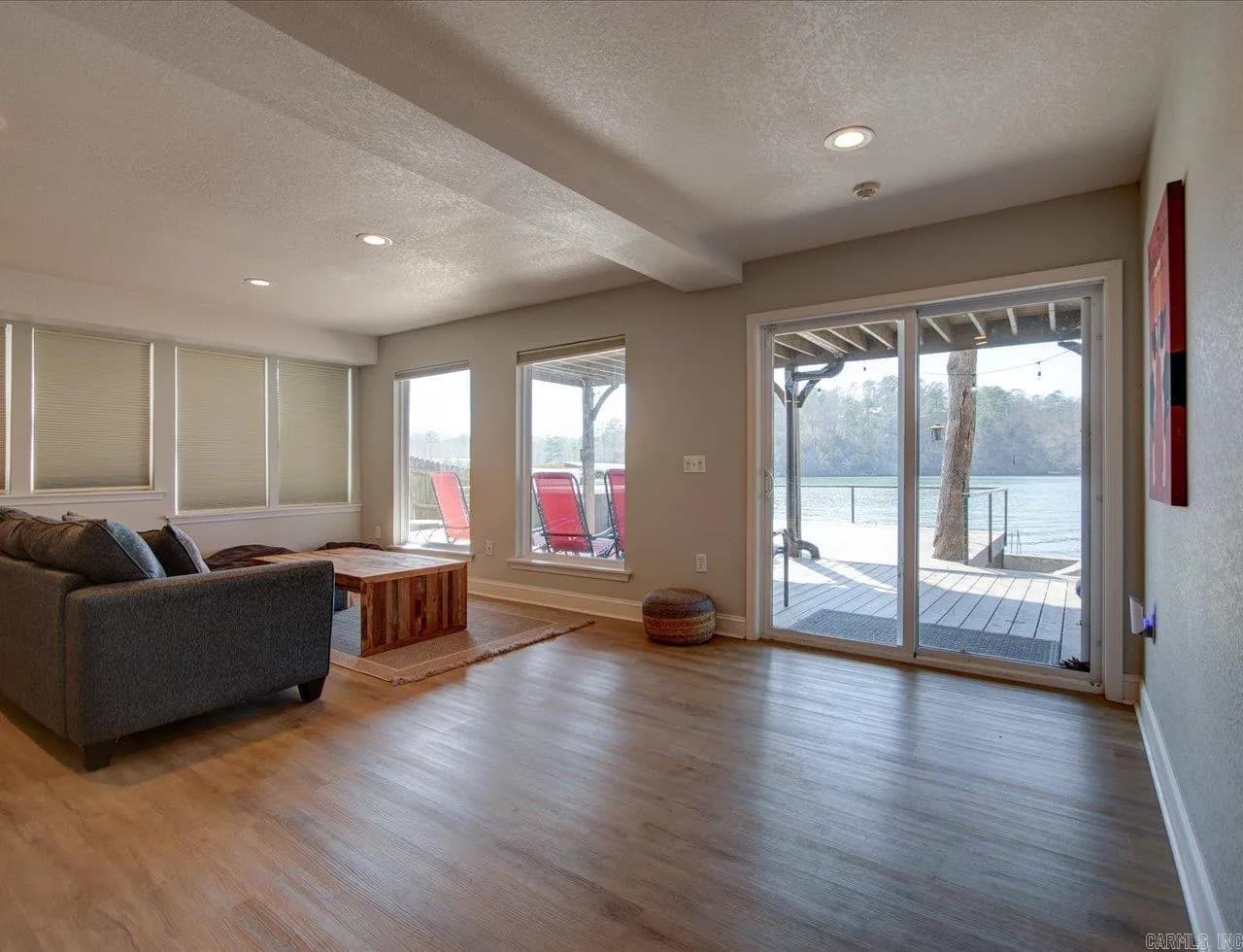Property at 136  Riverside - Image 26