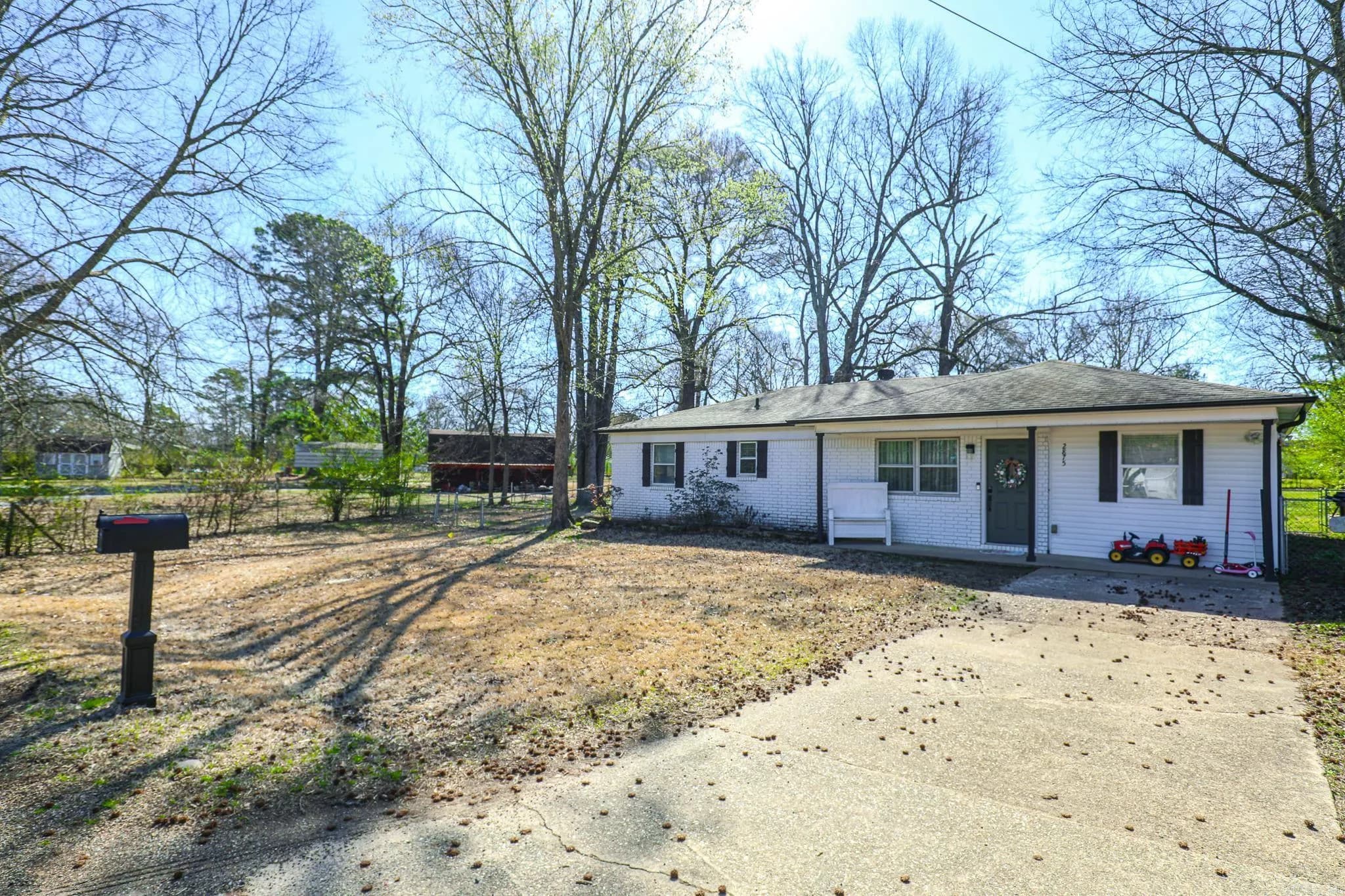 Property at 2875  Lakeland - Image 2