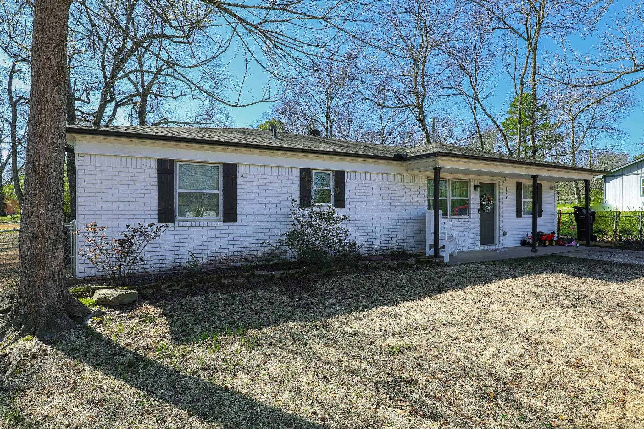 Property at 2875  Lakeland - Image 4