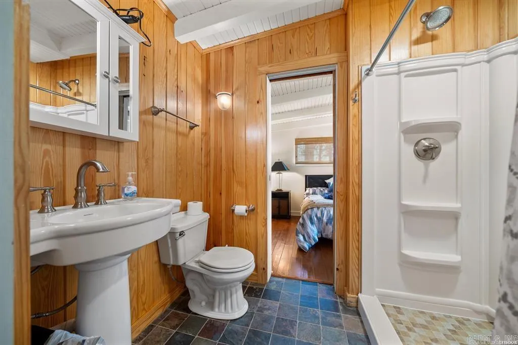 Property at 162  Burkwall - Image 26