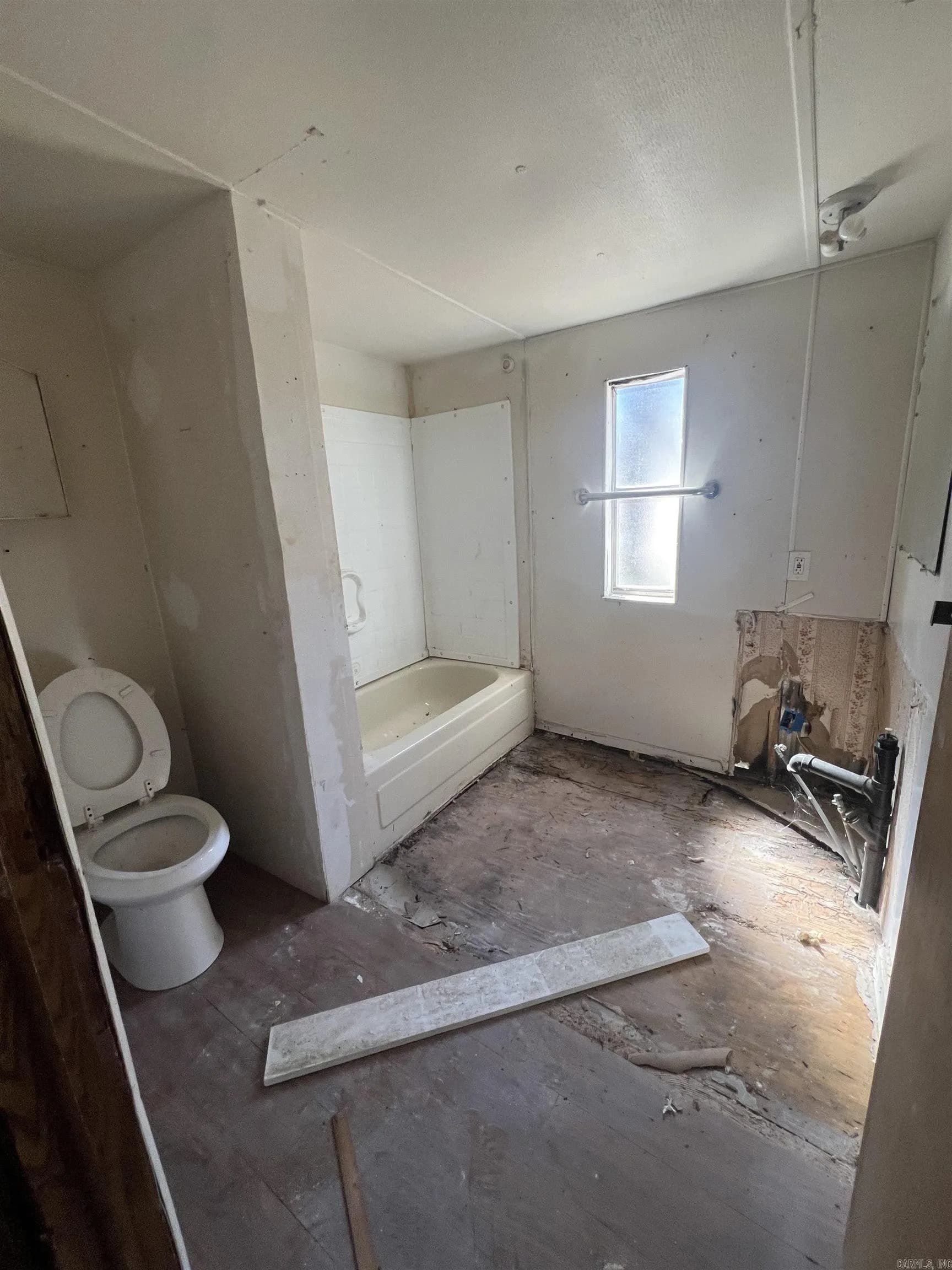 Property at 9406  Venus dr - Image 7
