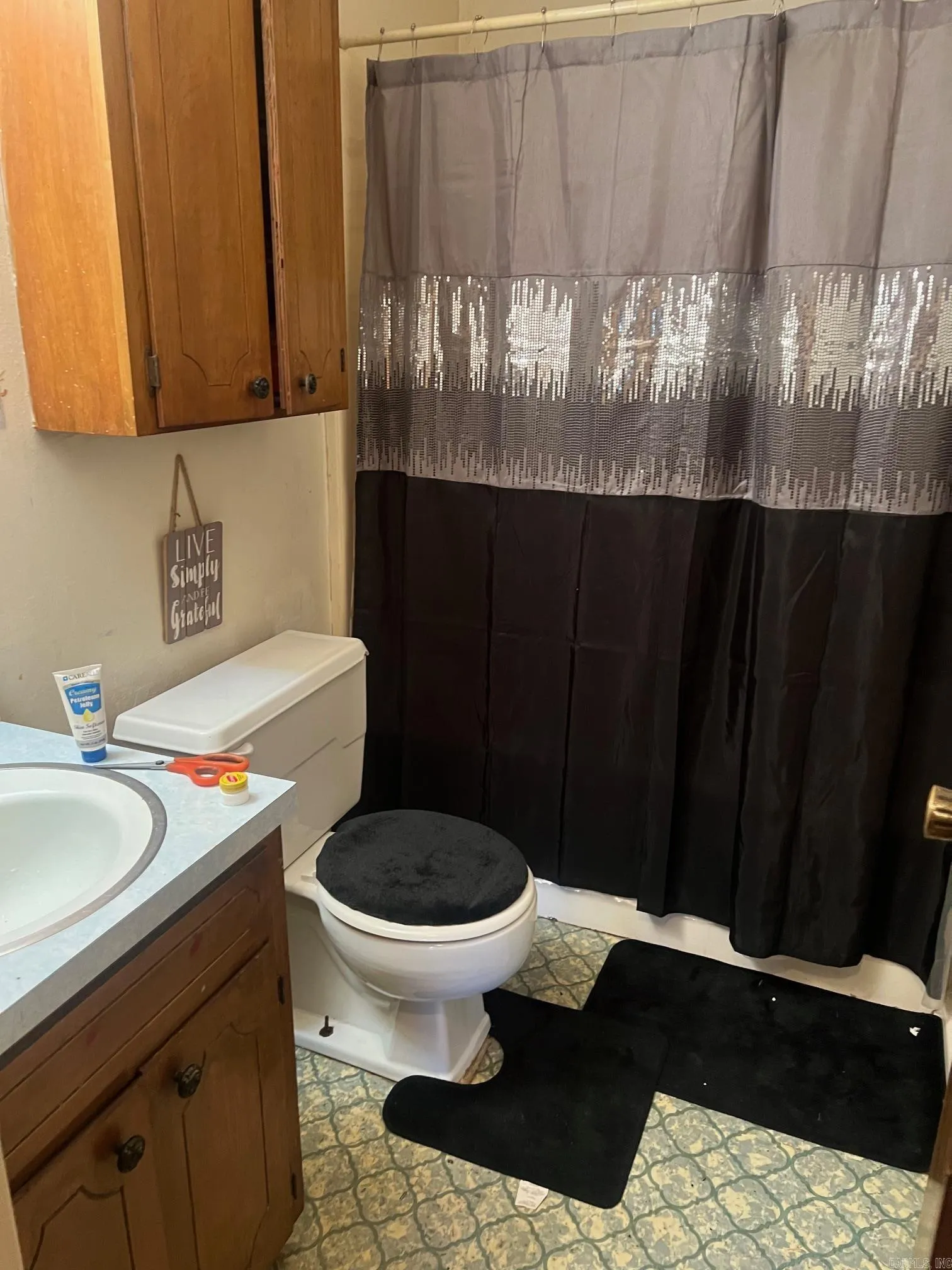 Property at 613 & 615  12th - Image 8