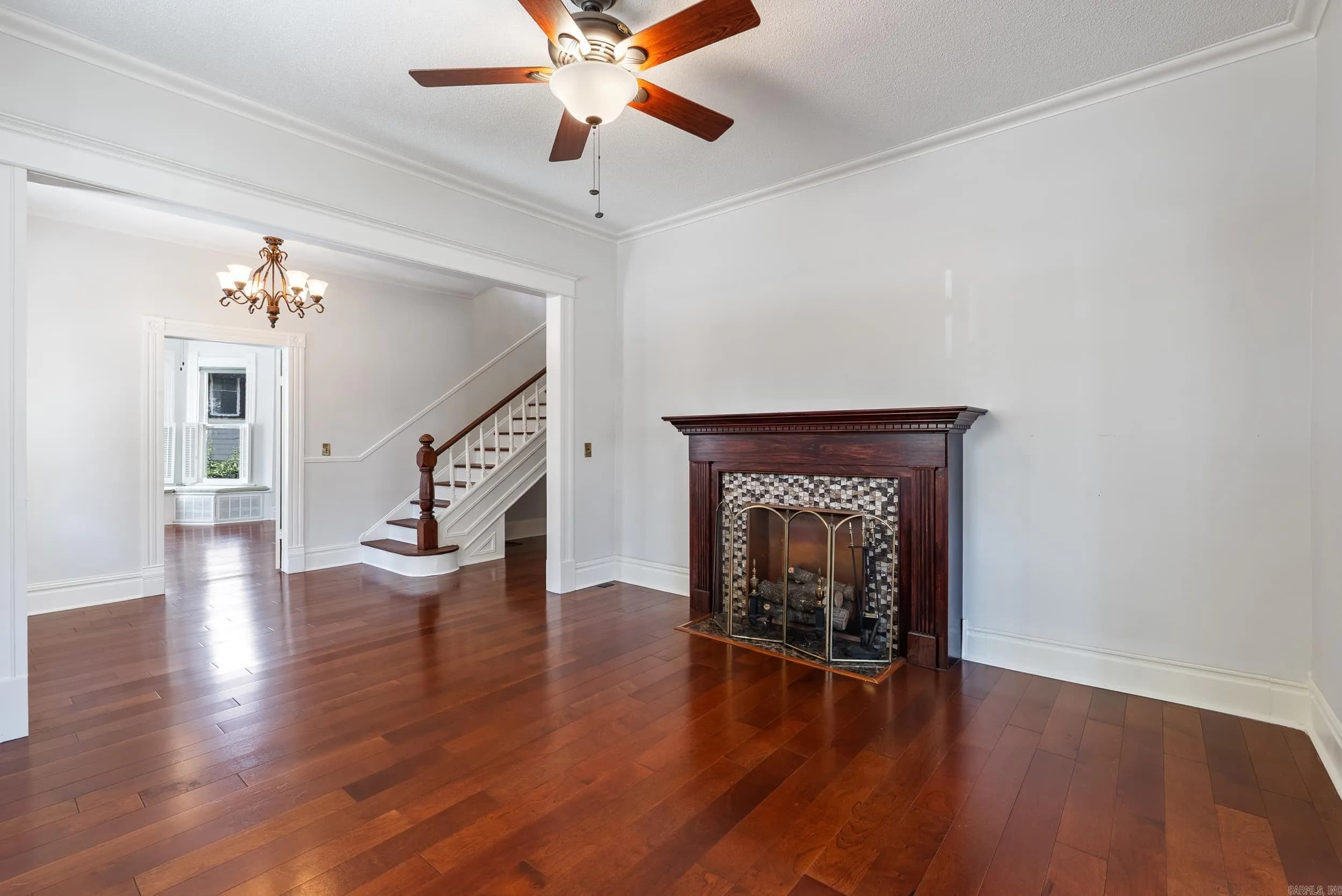 Property at 1204  Winfield - Image 10