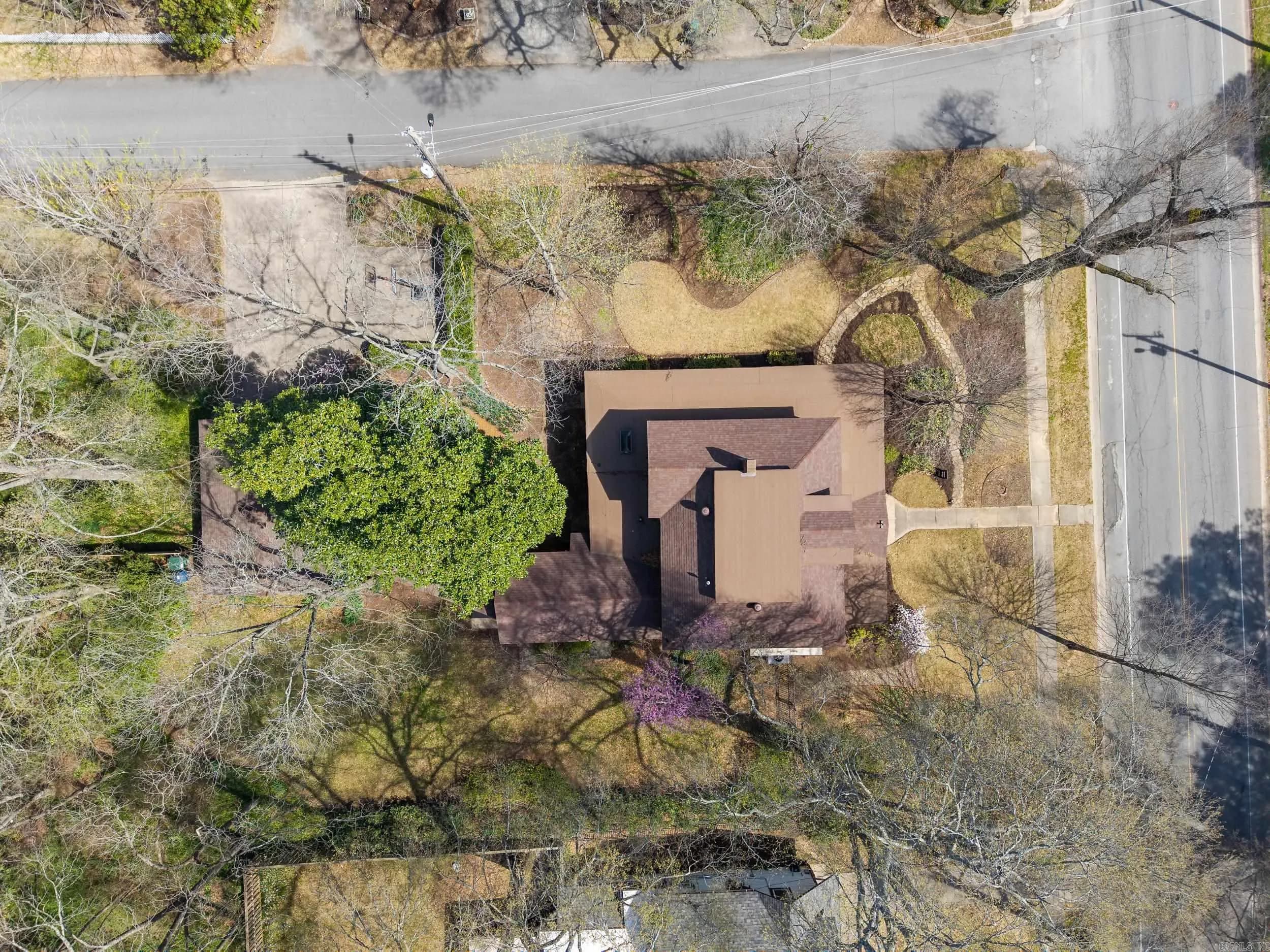 Property at 1204  Winfield - Image 42
