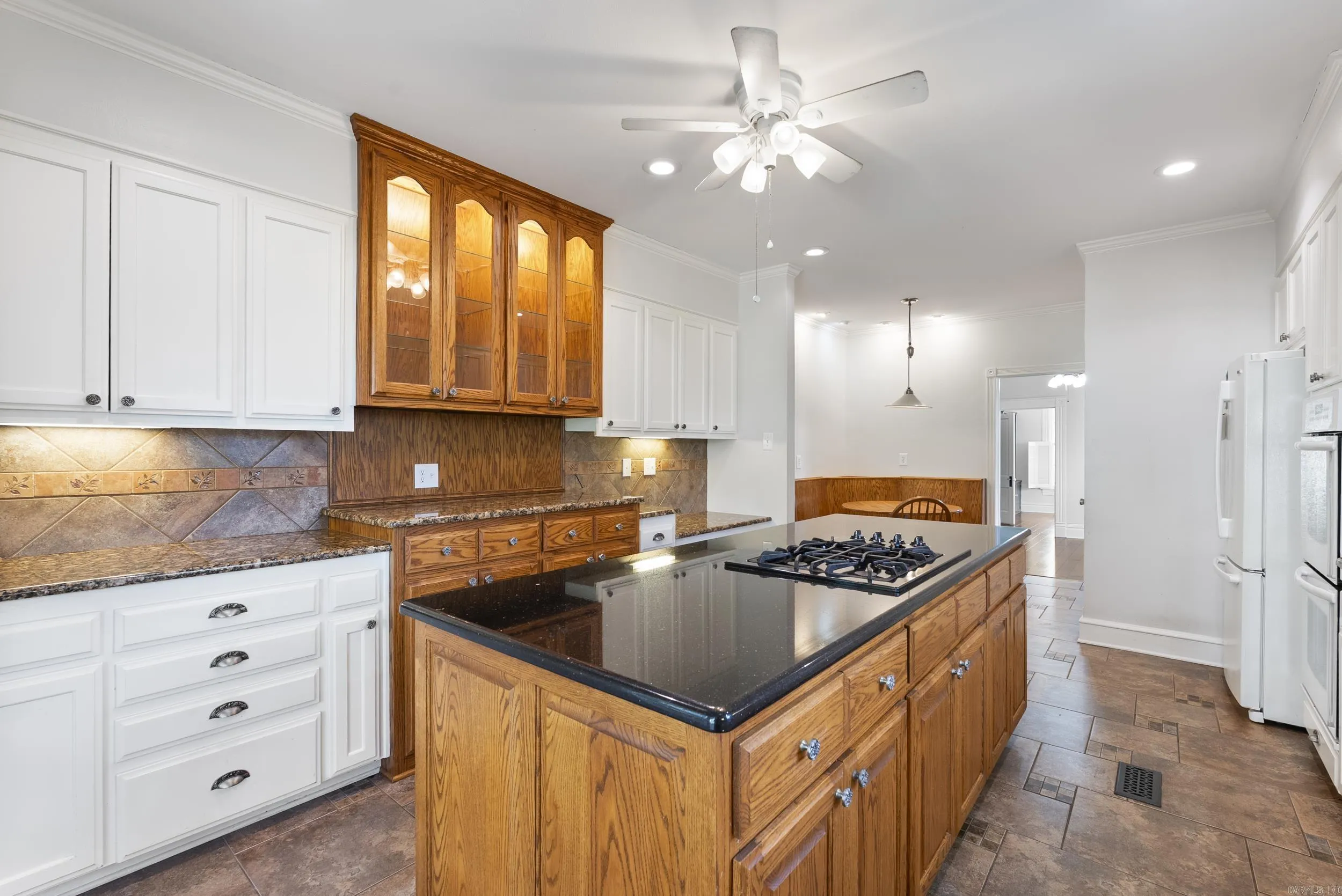 Property at 1204  Winfield - Image 14