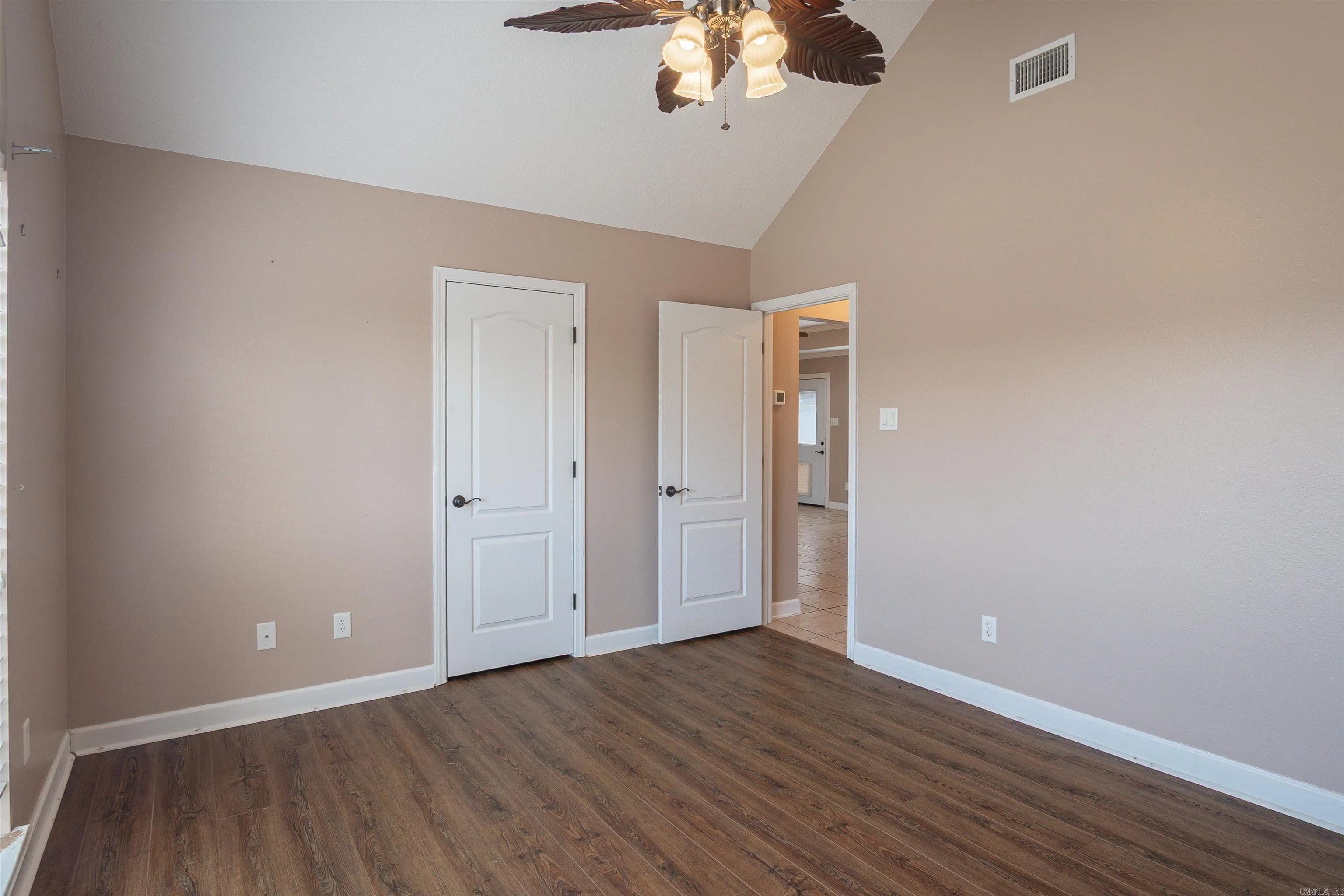 Property at 69  Lakeland - Image 22