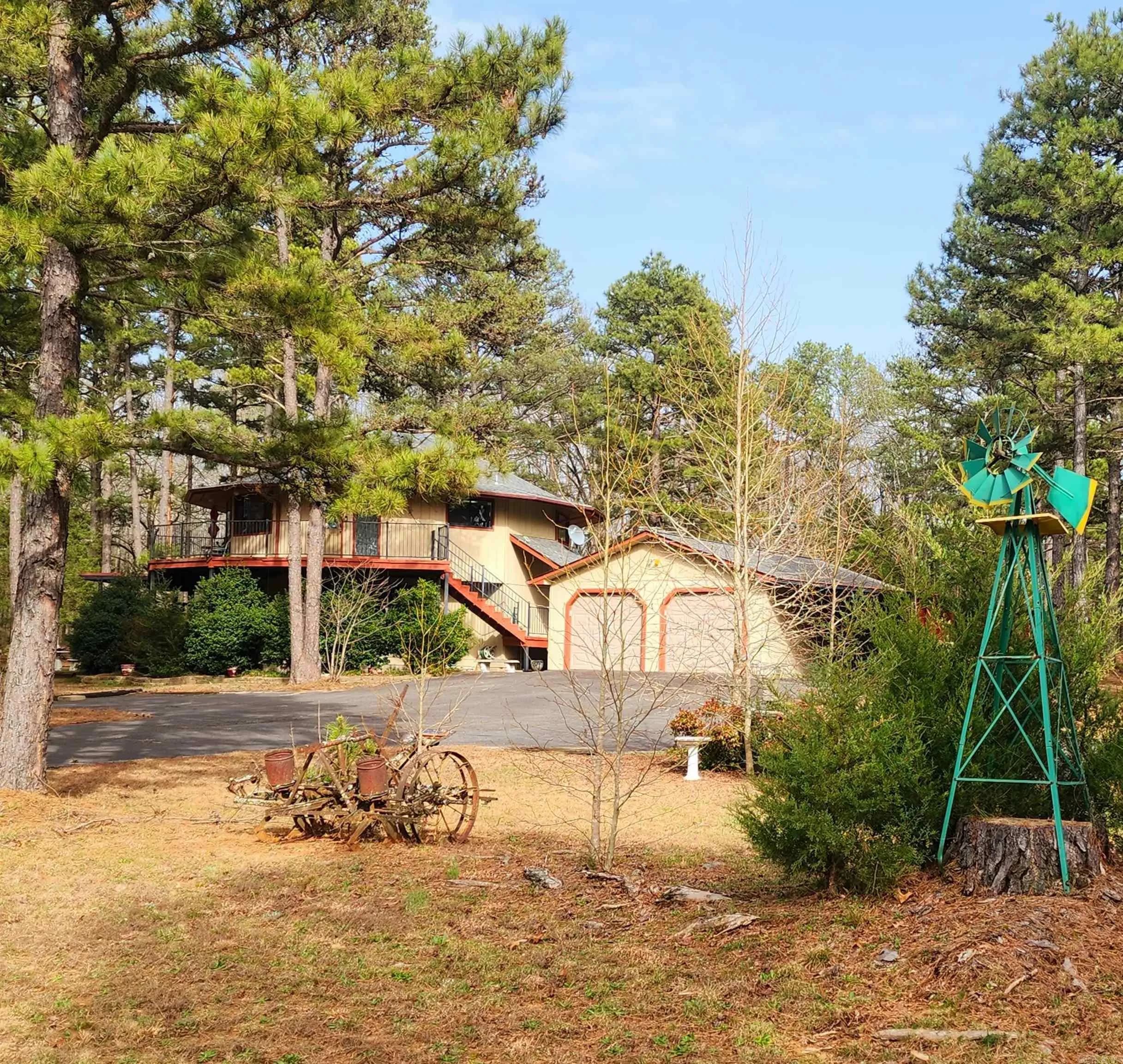 Property at 40  Mockingbird - Image 1