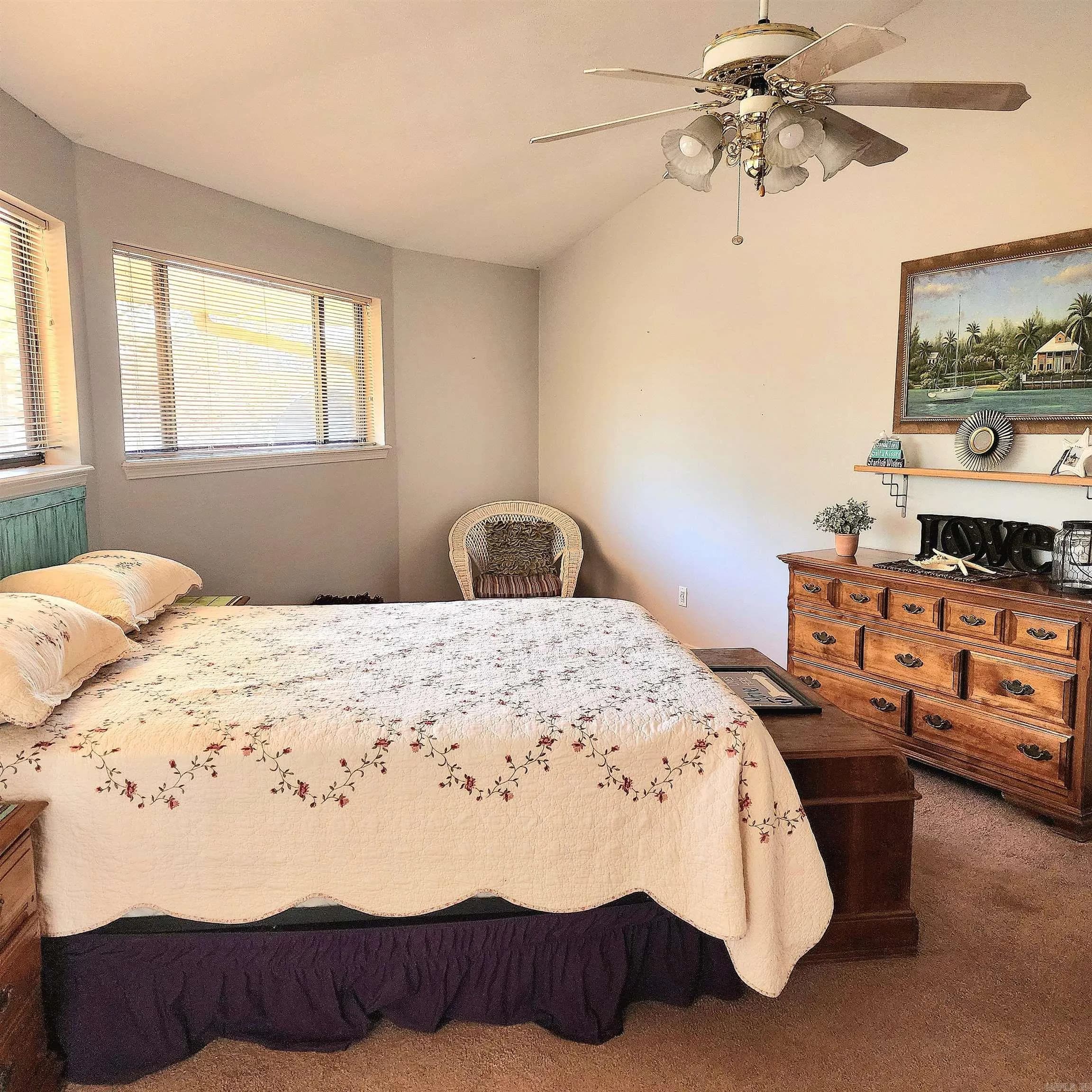 Property at 40  Mockingbird - Image 17