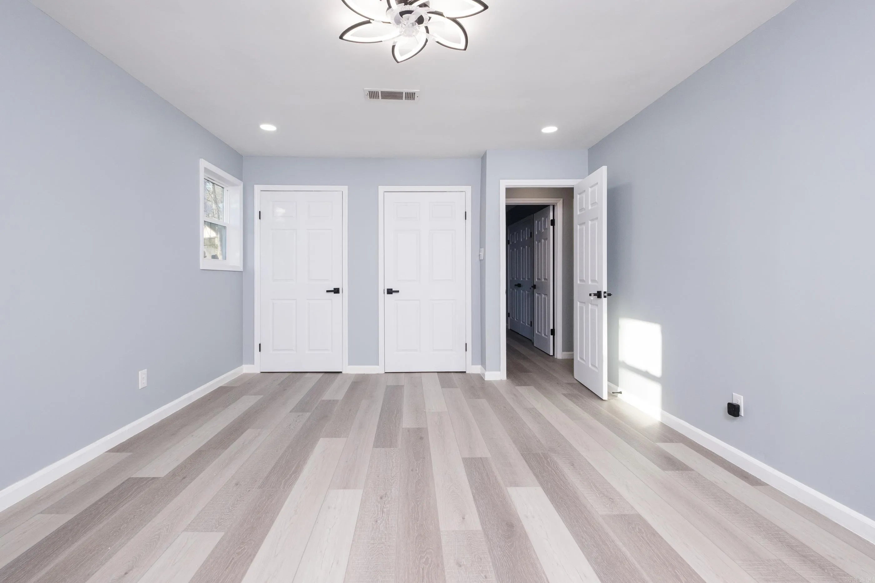 Property at 1312  Kings mountain dr - Image 37