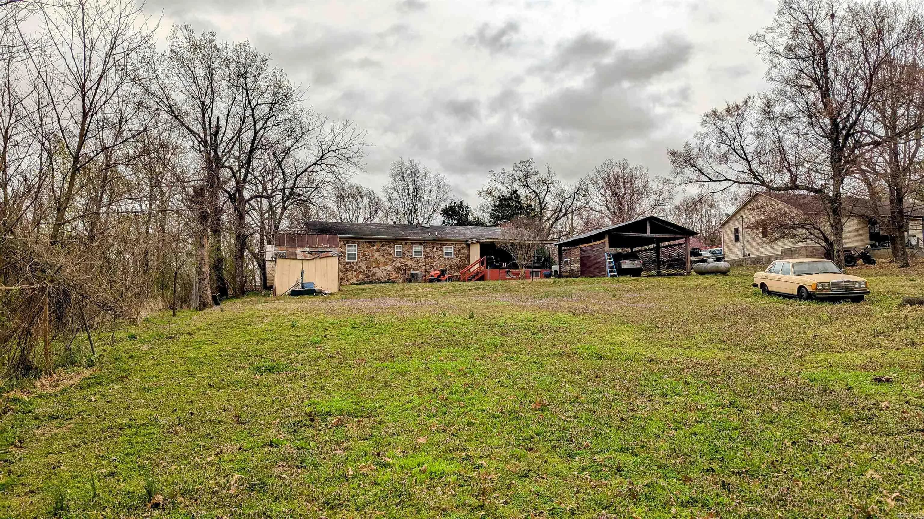 Property at 811  Strawfloor - Image 31