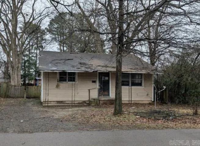 Property at 504 N 6th - Image 1