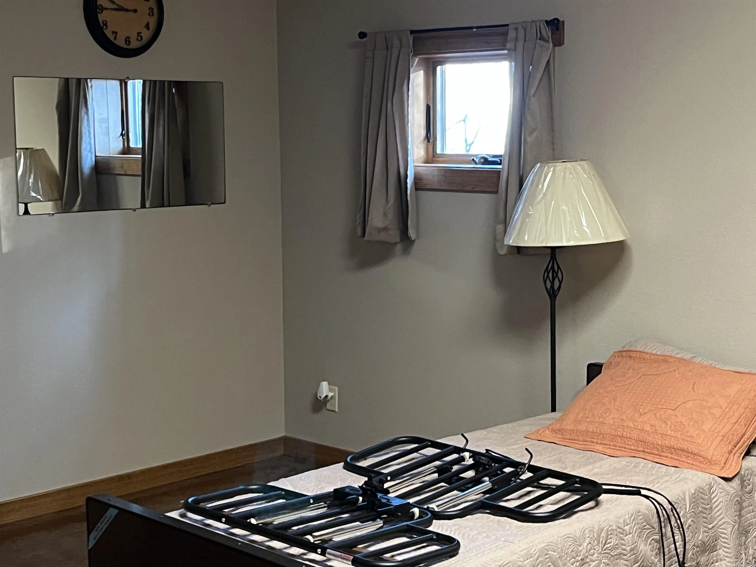 Property at 300  River bluff - Image 36