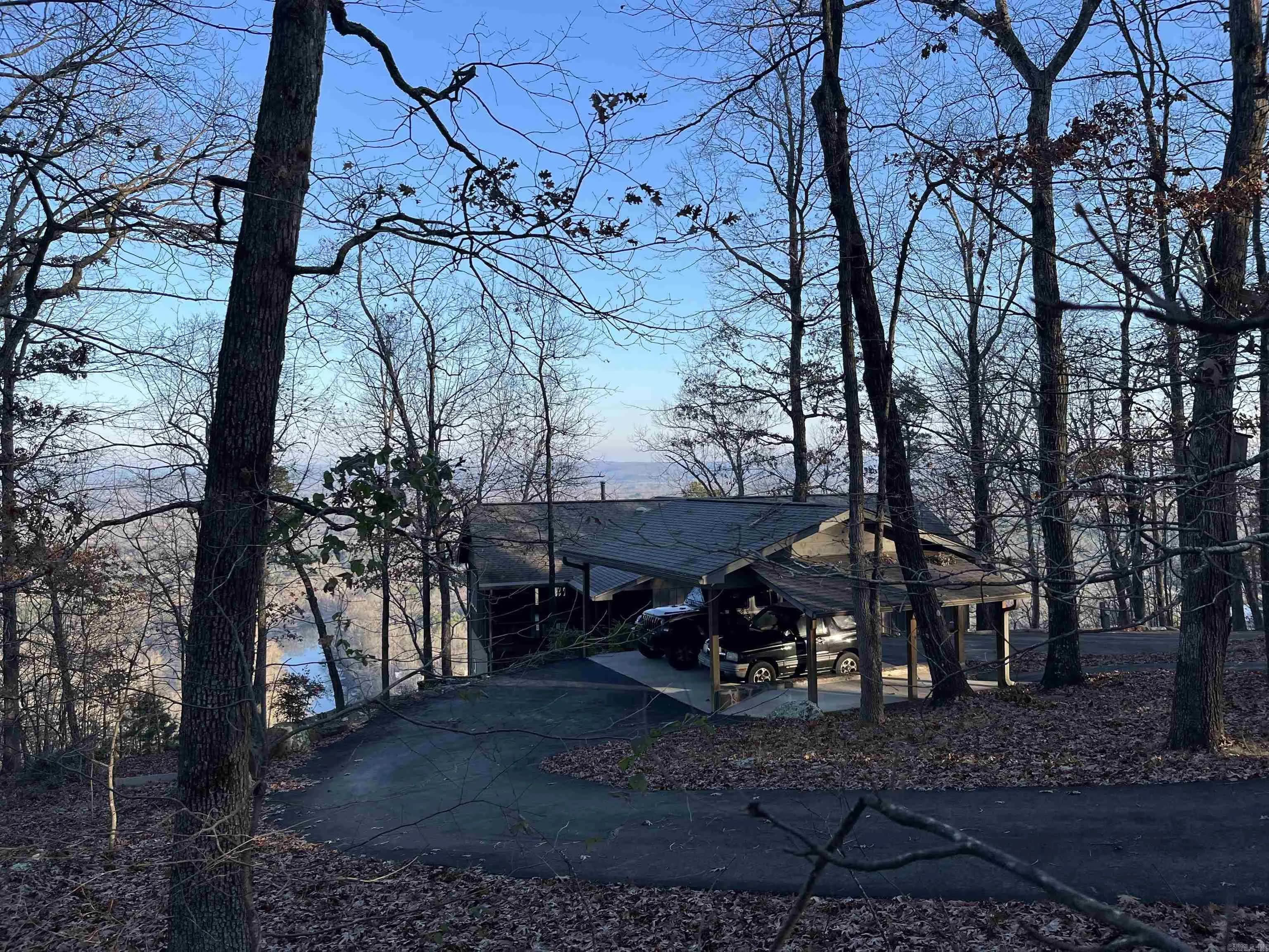 Property at 300  River bluff - Image 4