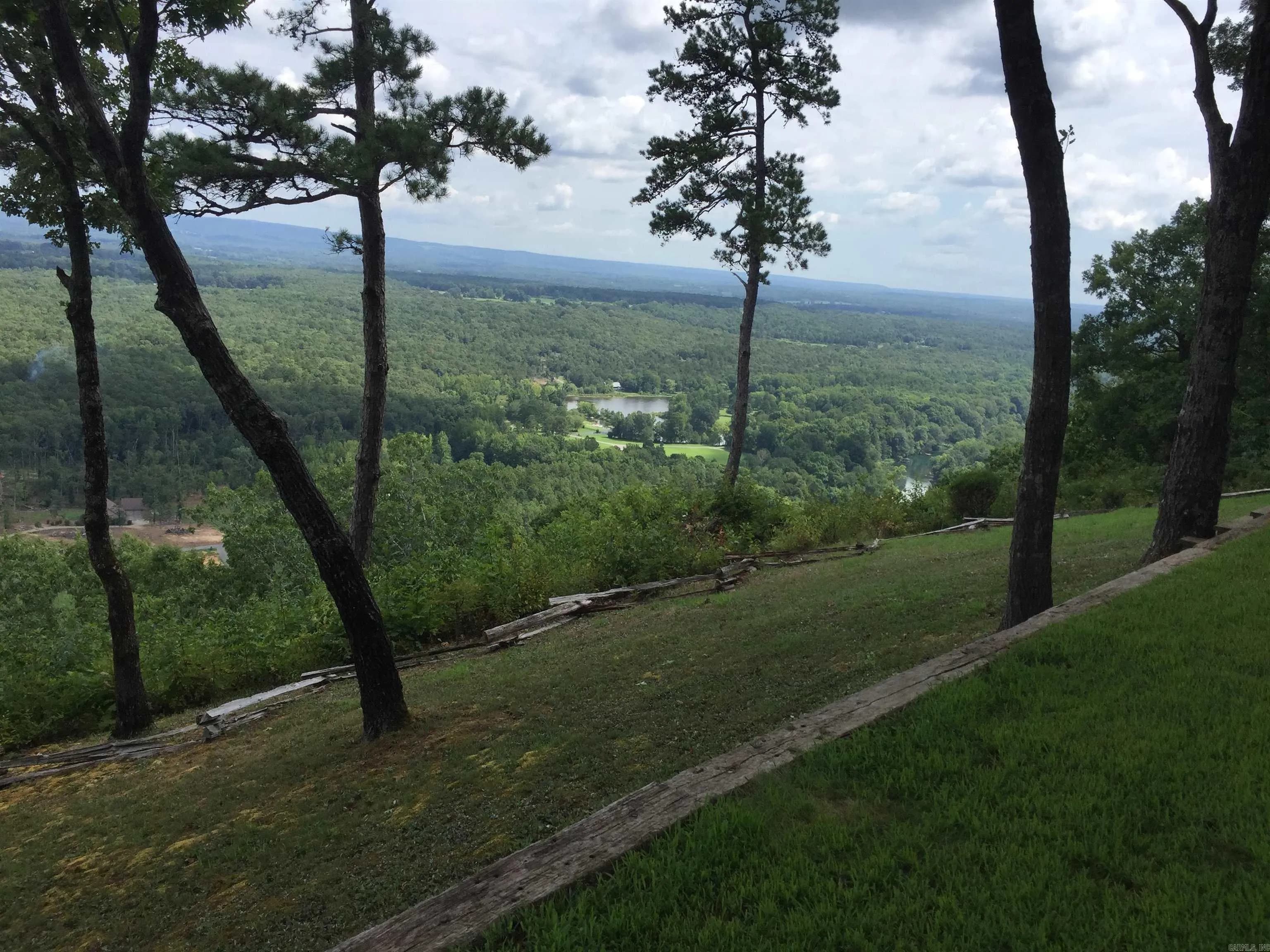 Property at 300  River bluff - Image 28