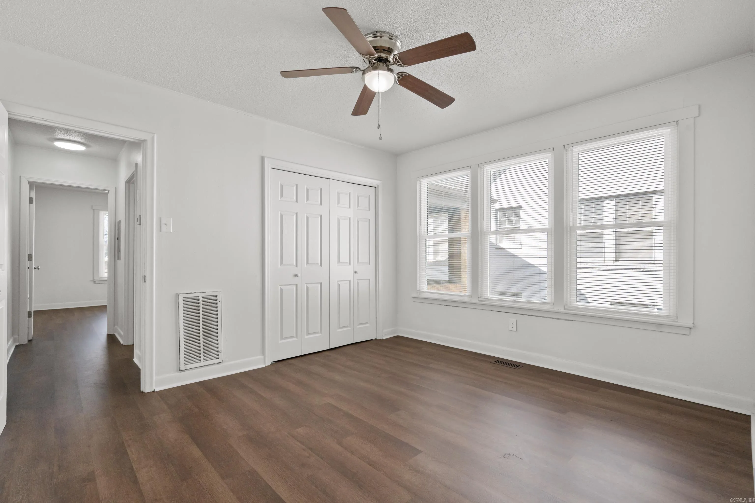 Property at 319  Linwood - Image 21