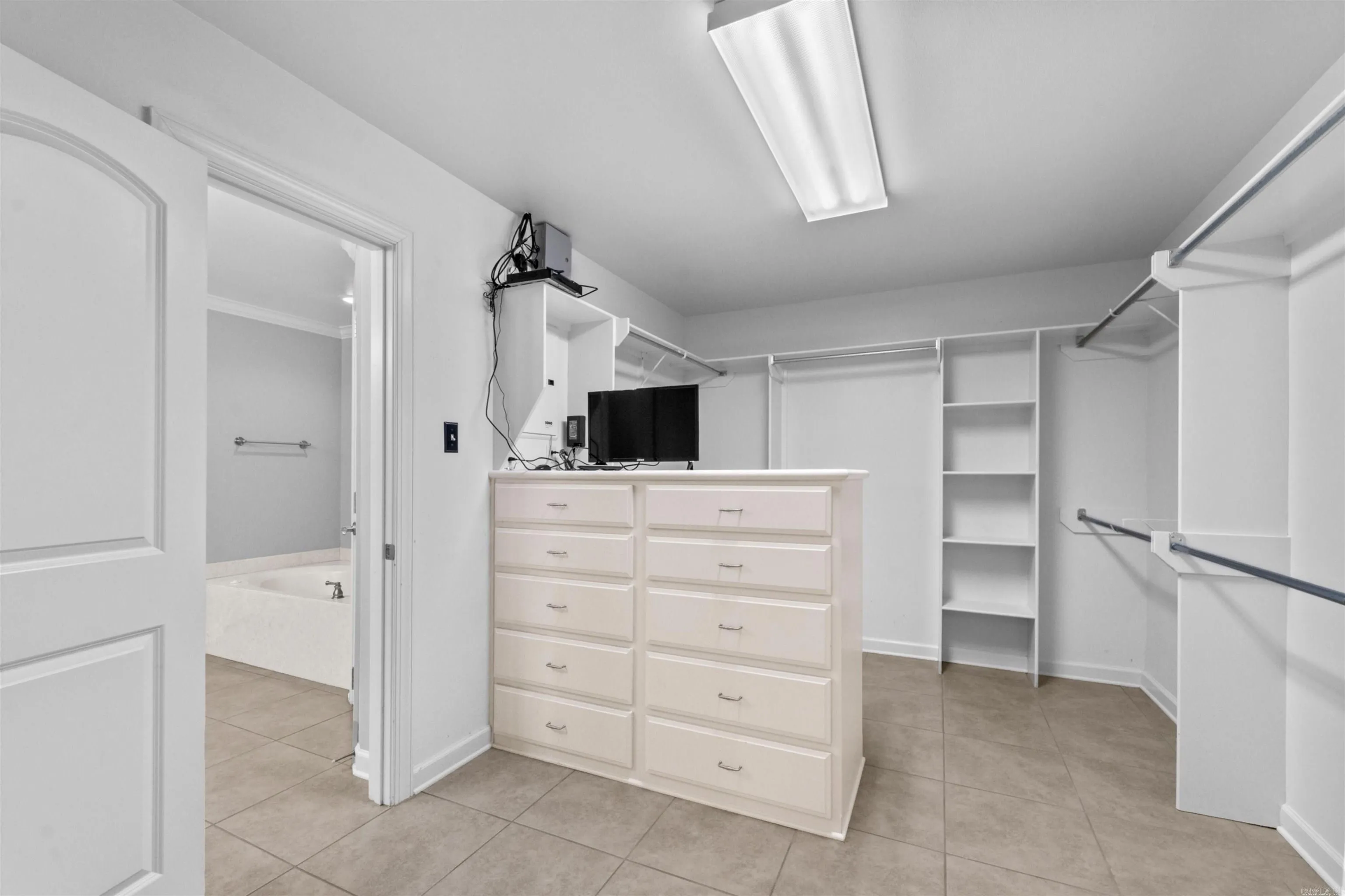 Property at 7204  Northlake dr. - Image 22