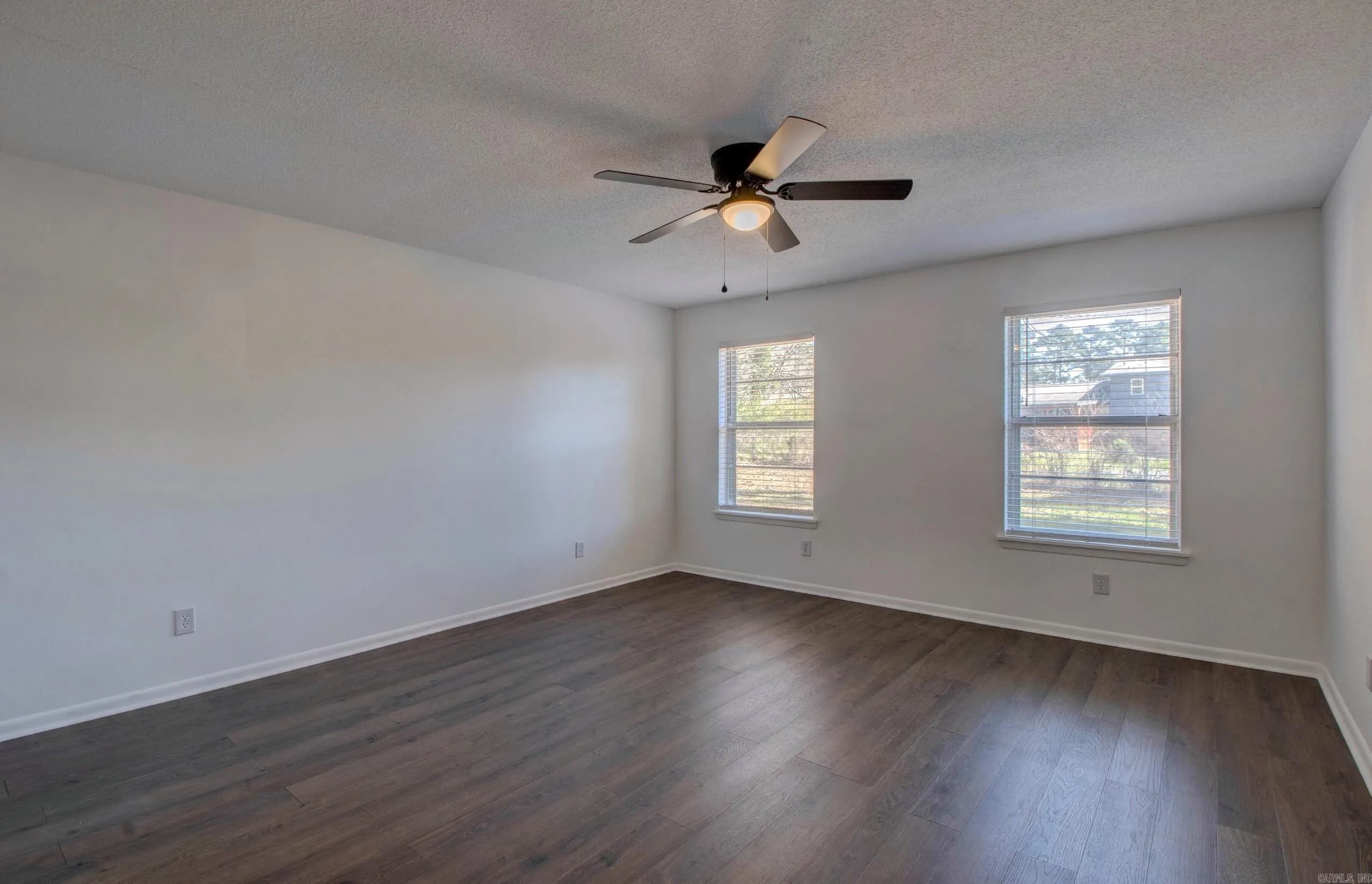 Property at 1727  Marlyn - Image 12