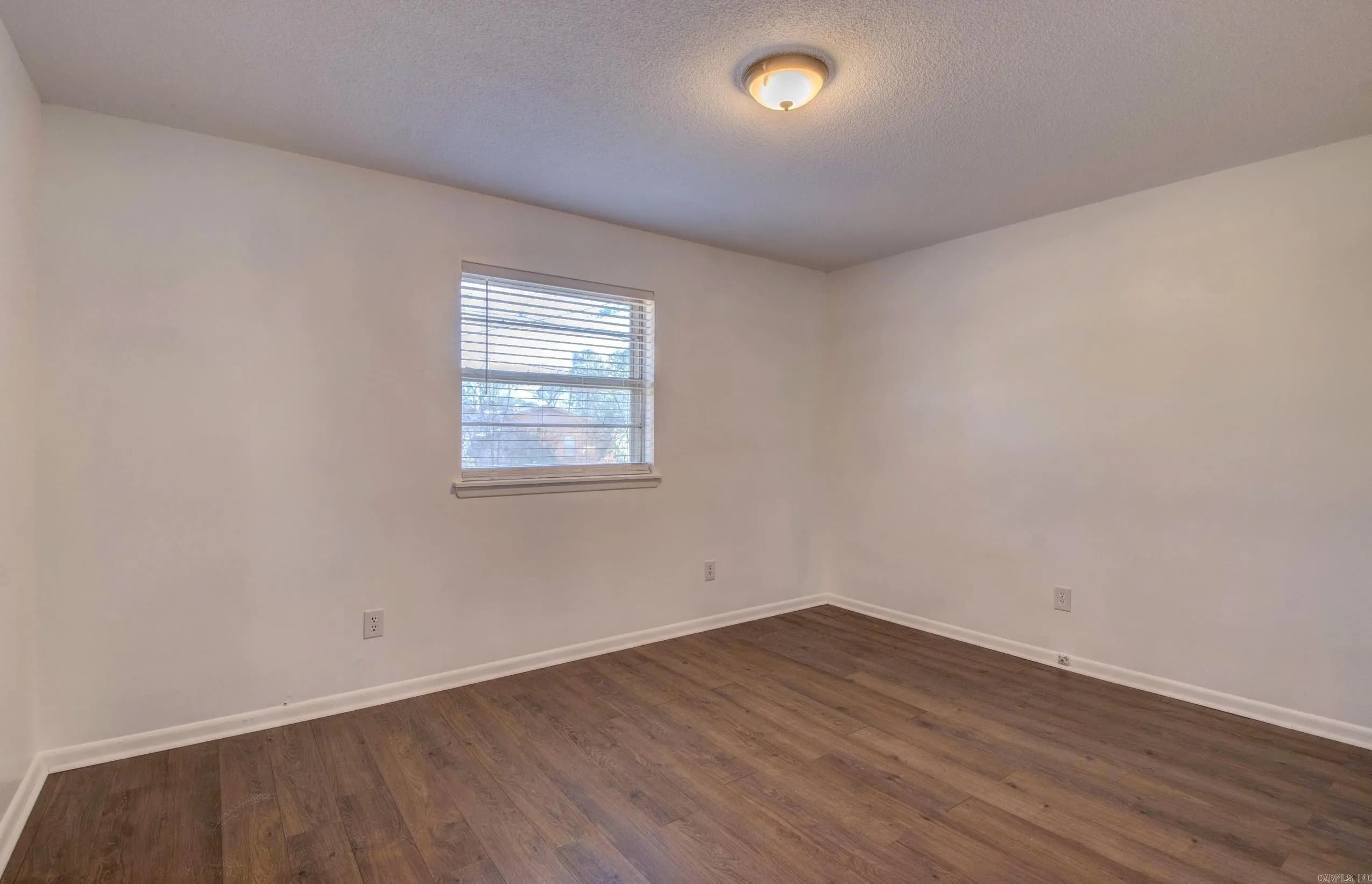 Property at 1727  Marlyn - Image 24