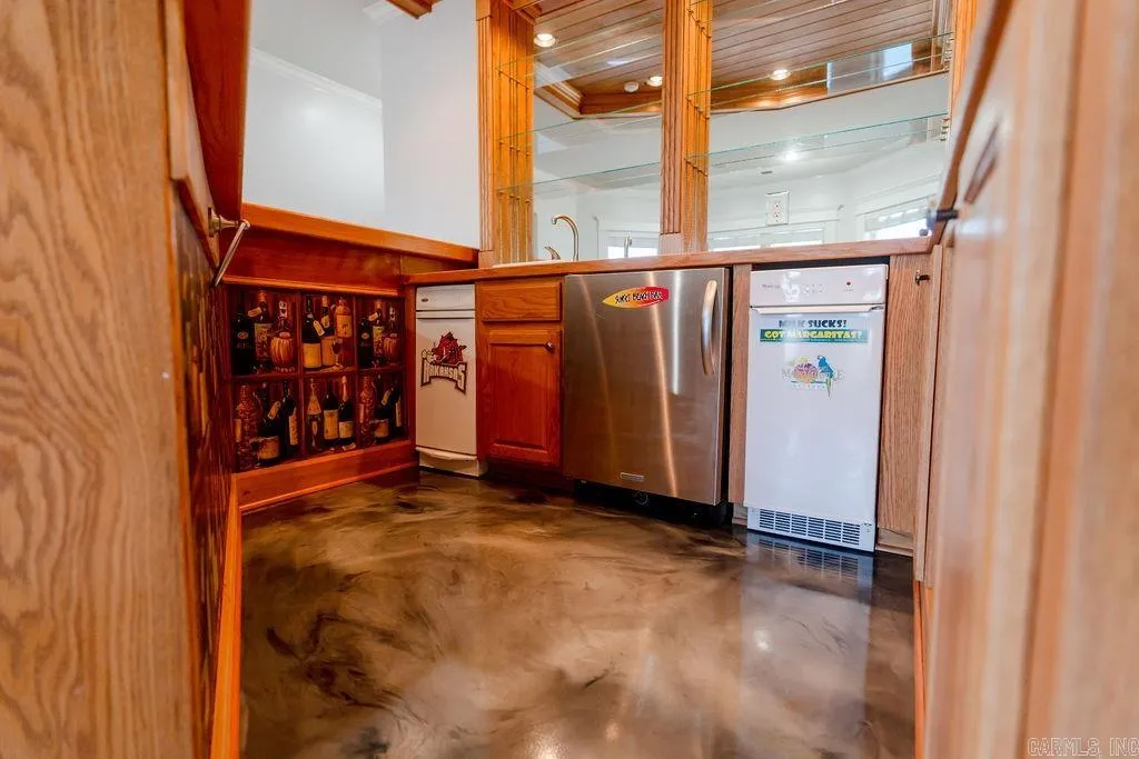 Property at 60  Pointe dr - Image 30