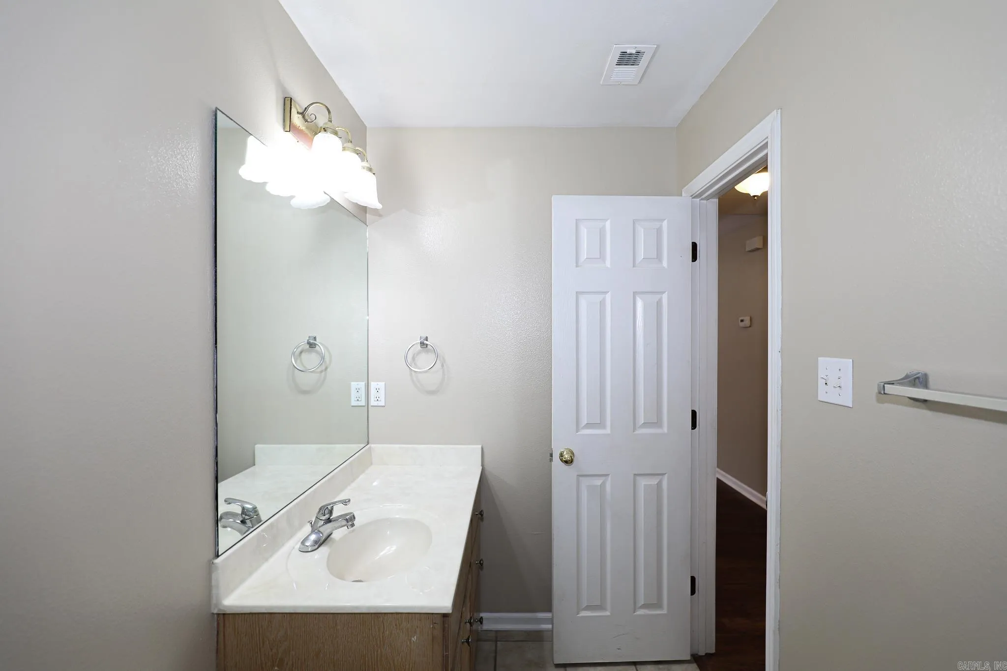 Property at 1004  Stamford dr - Image 32