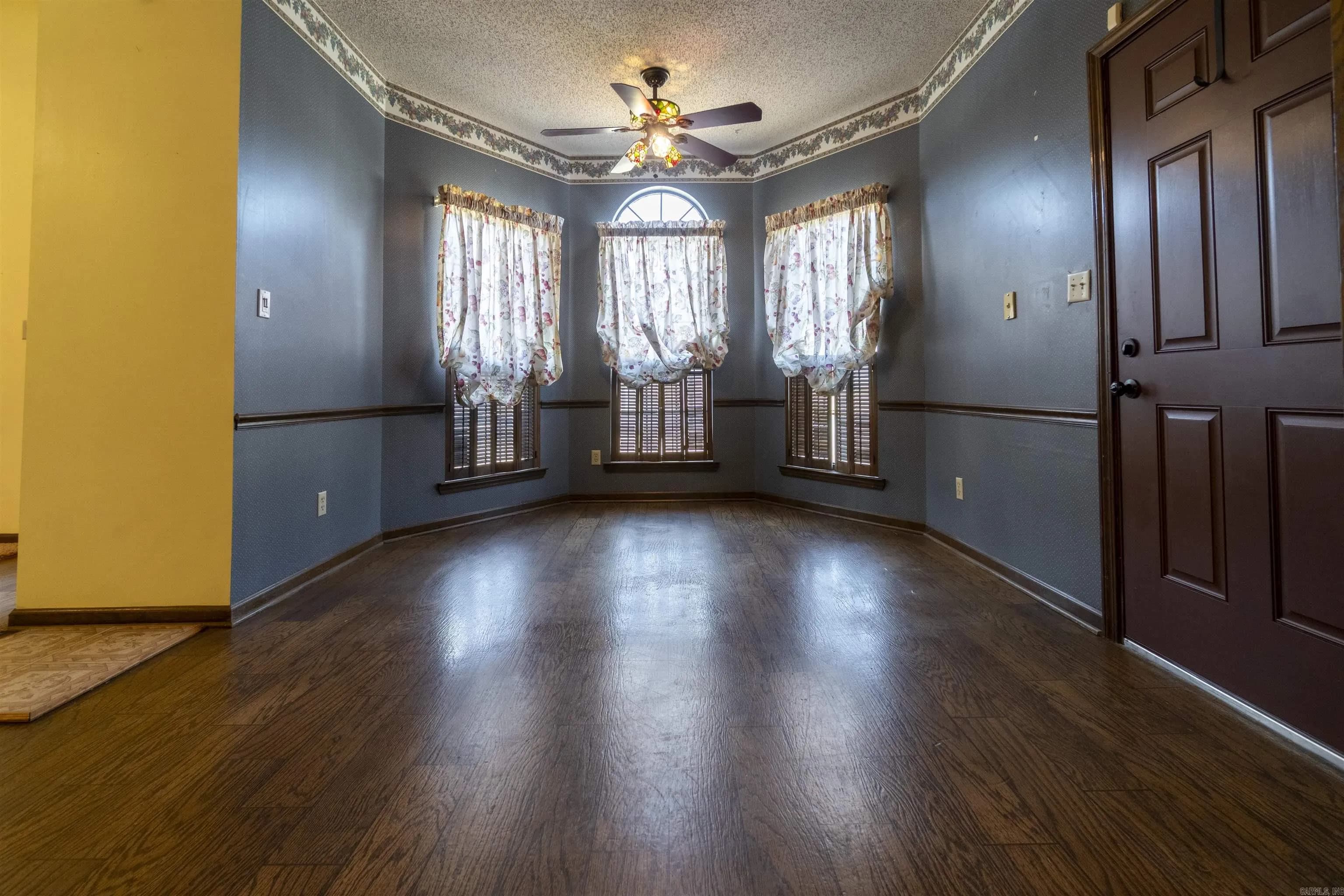 Property at 207  Amber oaks dr - Image 9