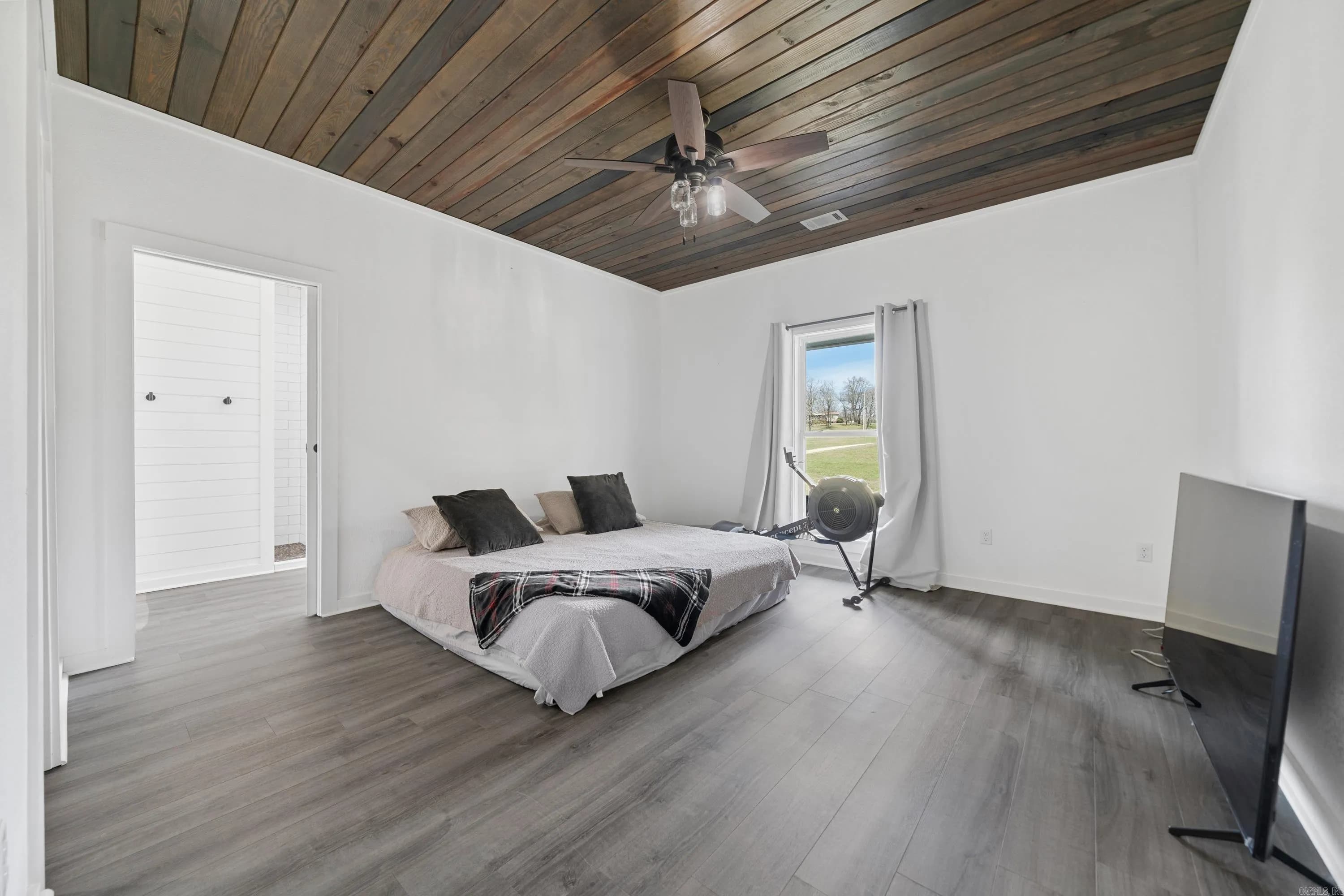 Property at 231  Nomoe - Image 17