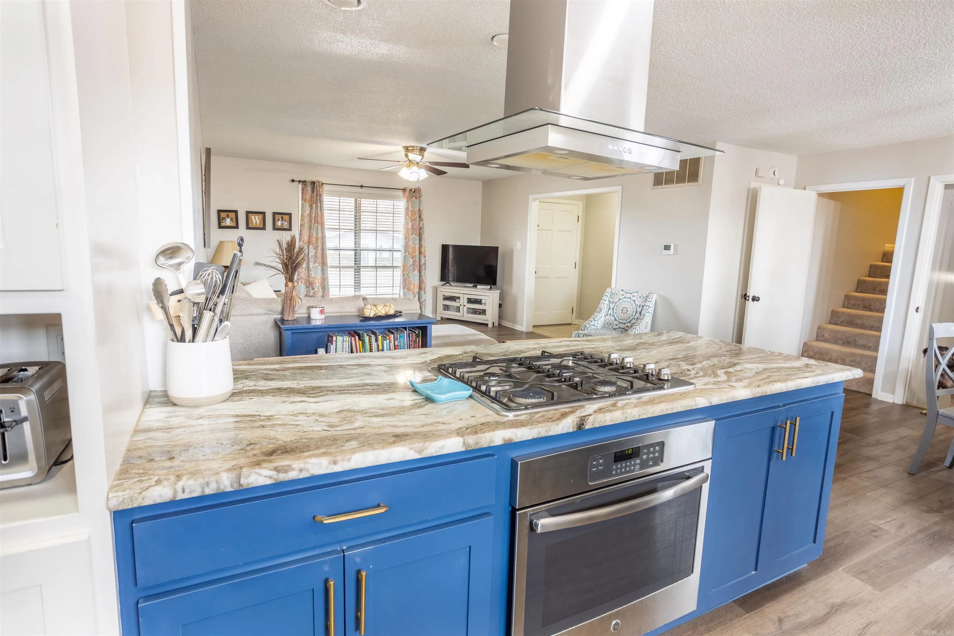Property at 3300  Bunker hill - Image 8