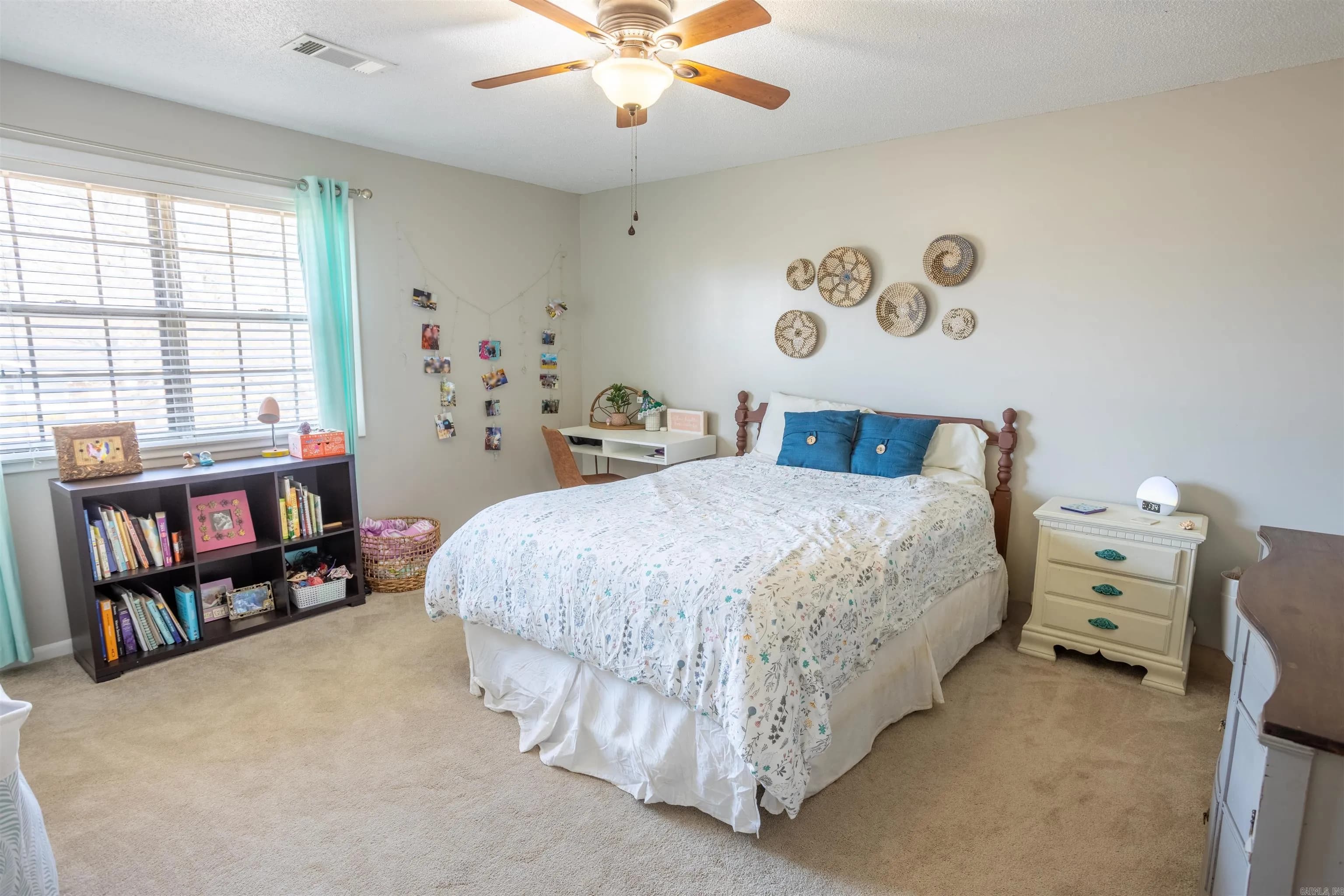 Property at 3300  Bunker hill - Image 18