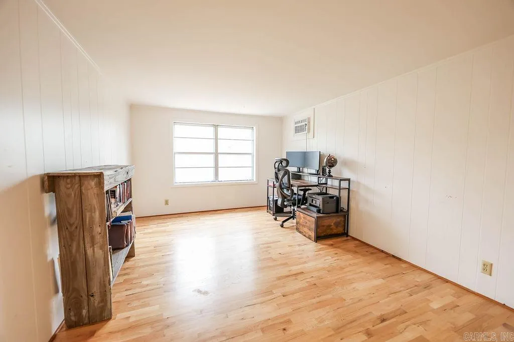 Property at 1616 W Block st - Image 32