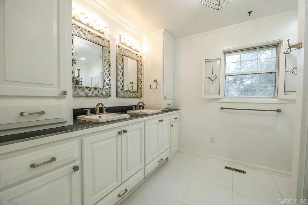 Property at 1616 W Block st - Image 27