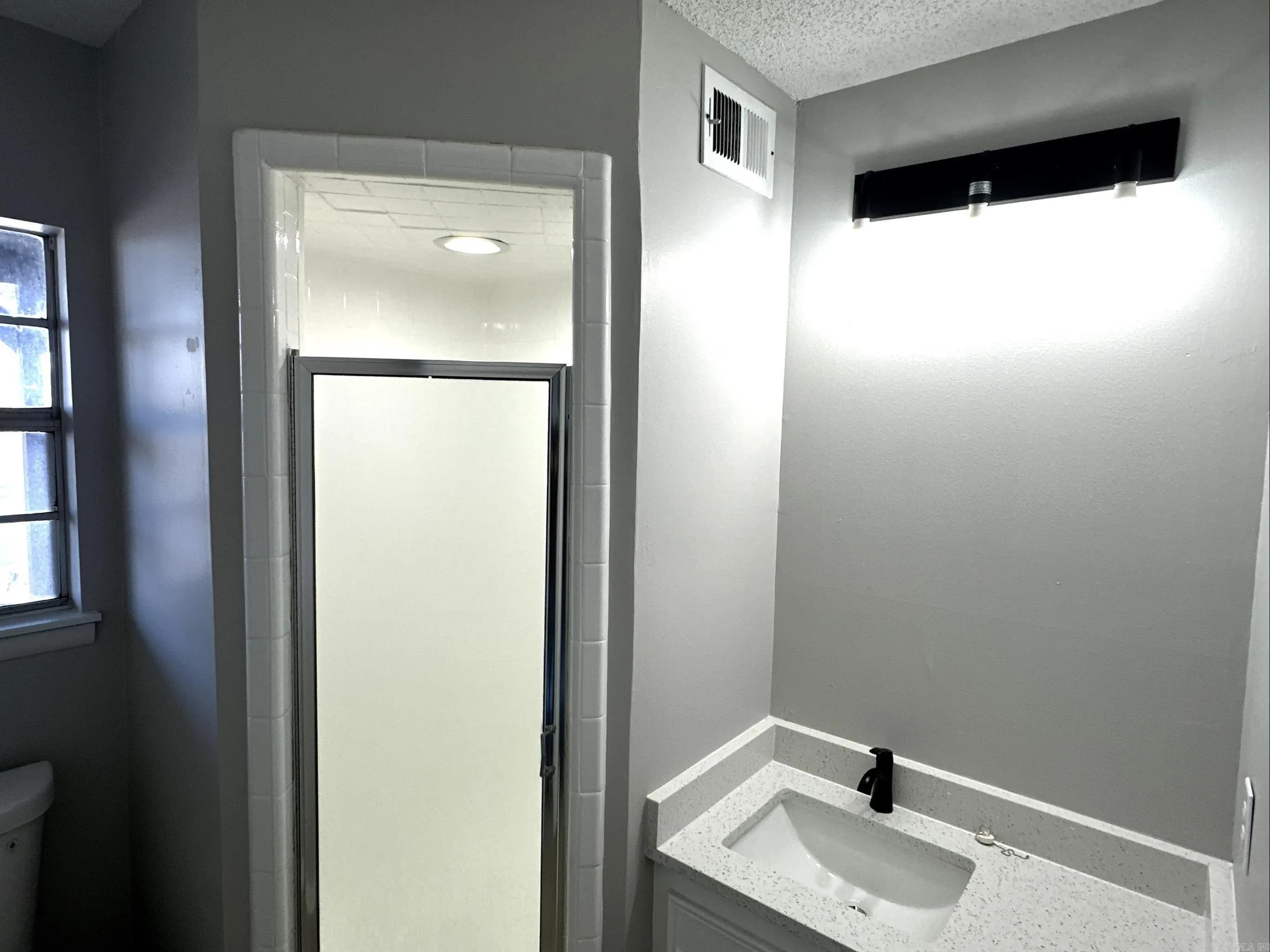 Property at 21  Lakeside - Image 32