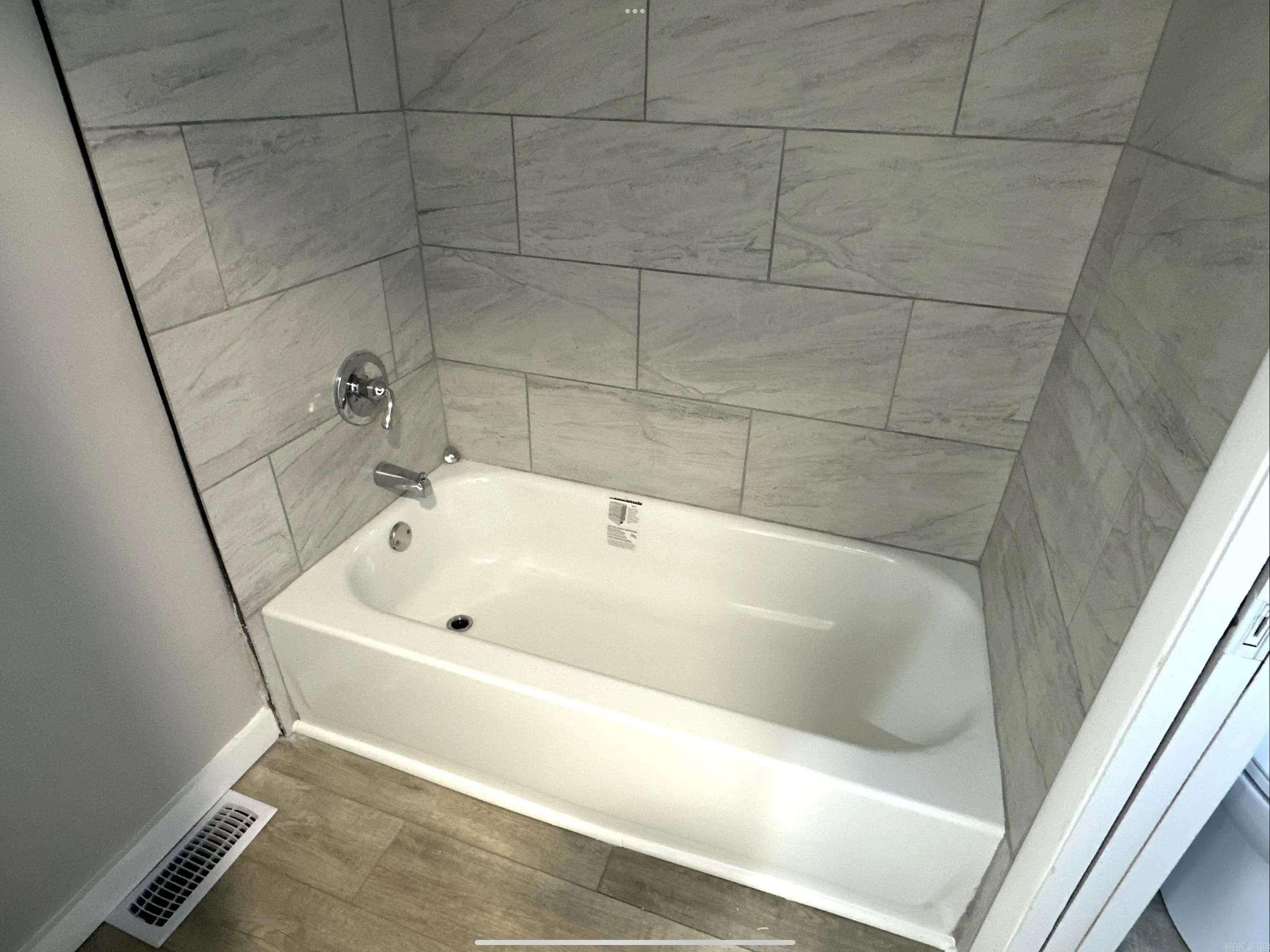 Property at 21  Lakeside - Image 17