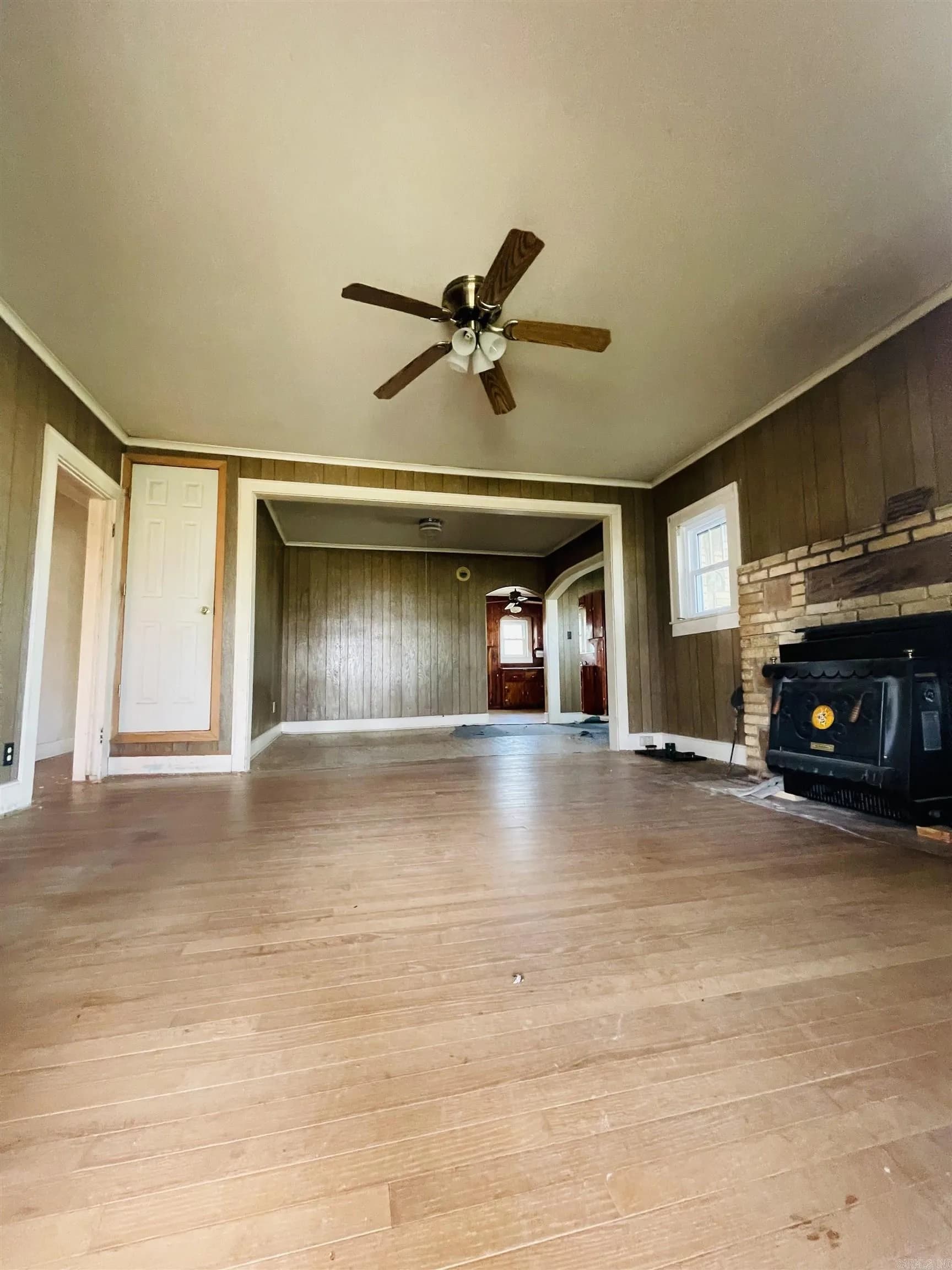 Property at 211 W Campus - Image 11