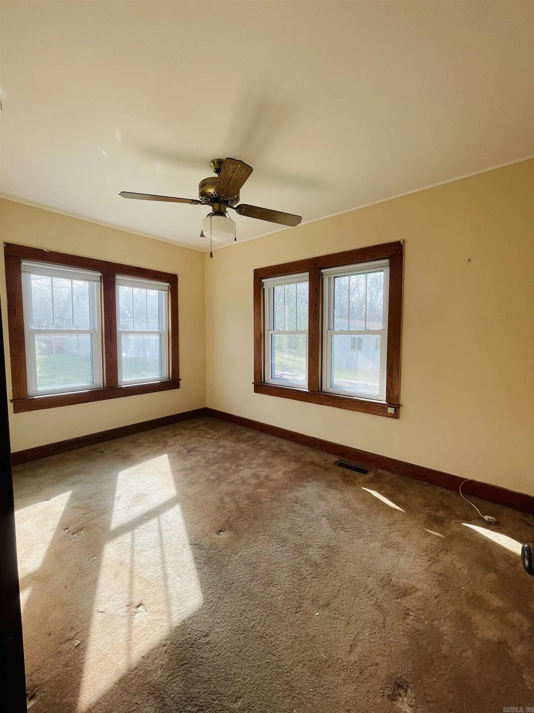 Property at 211 W Campus - Image 19
