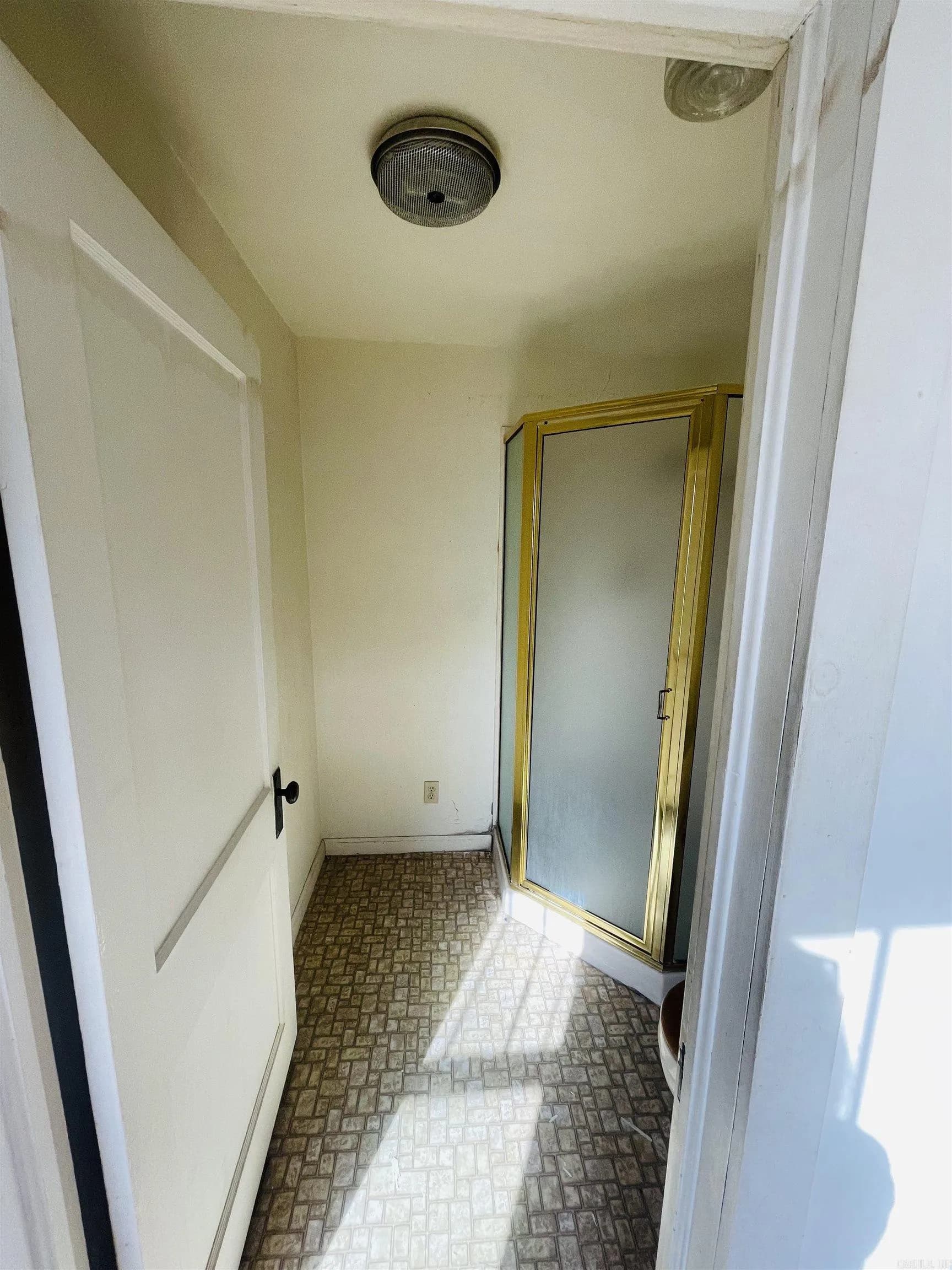 Property at 211 W Campus - Image 21